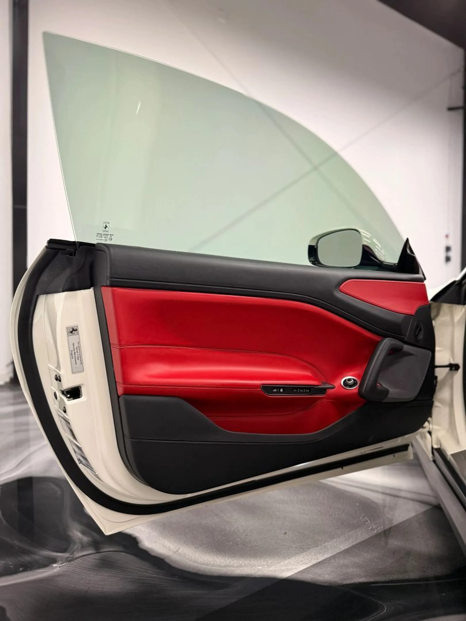 mph049_3379941739_202510_723d931ac99d4bb58800ddb86ae9a953_ebd2ec2102