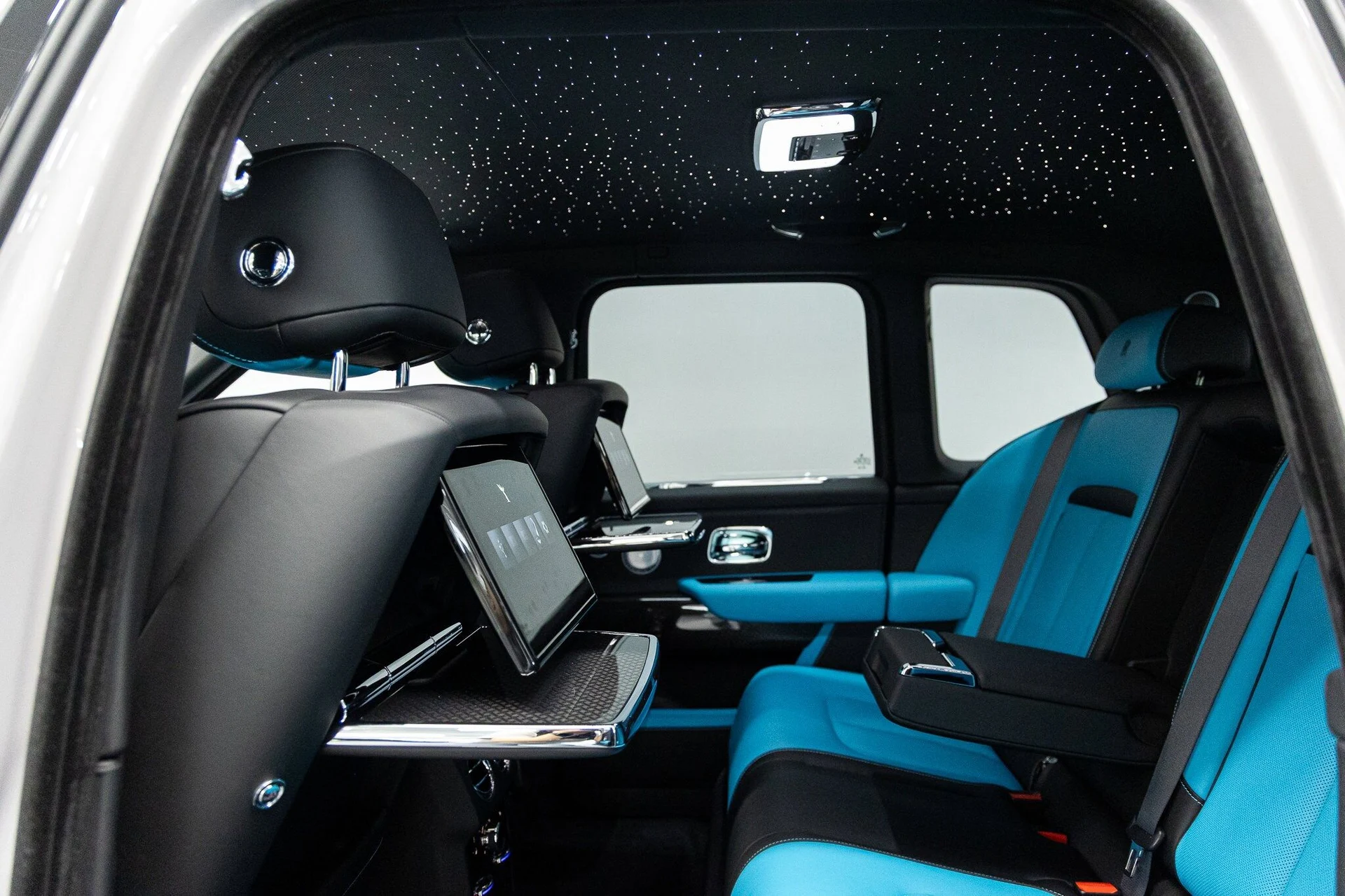 mph049_3383925881_86f1623e478f450e7b3b46b7aeb4b3d7x_ba4634c171