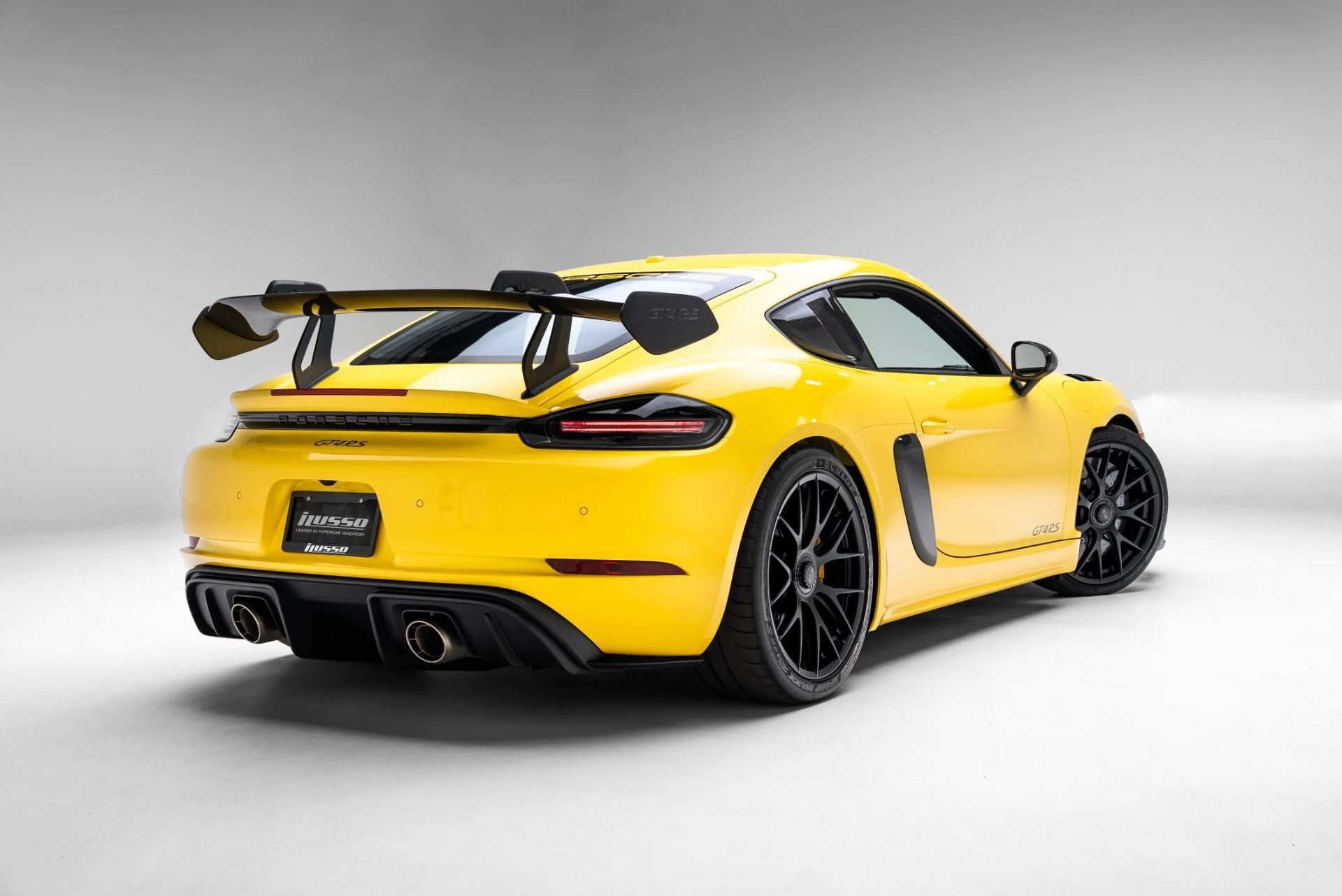 mph049_3387049126_Used_2024_Porsche_718_Cayman_GT_4_RS_1775511445_bfcef01ae7