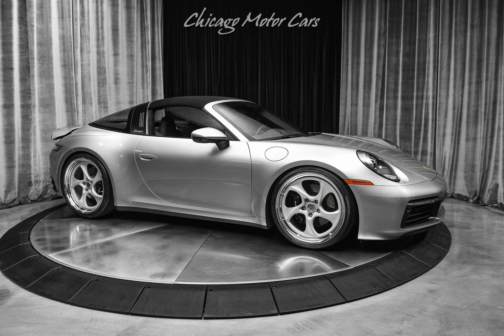 mph049_3388109206_12342_p50_l_c07de578f0