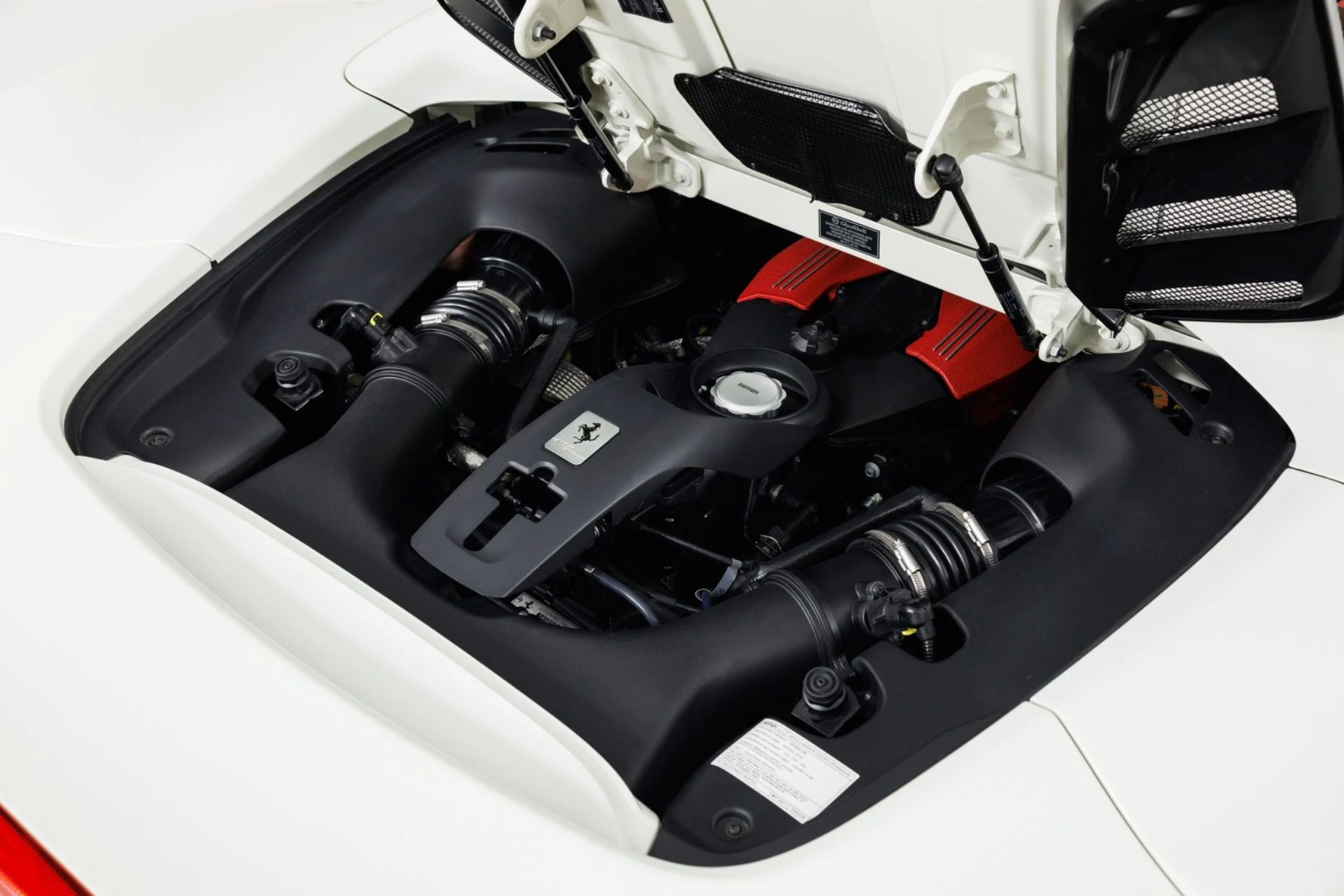 mph049_3388658880_Used_2017_Ferrari_488_Spider_1788388461_c099e1e486
