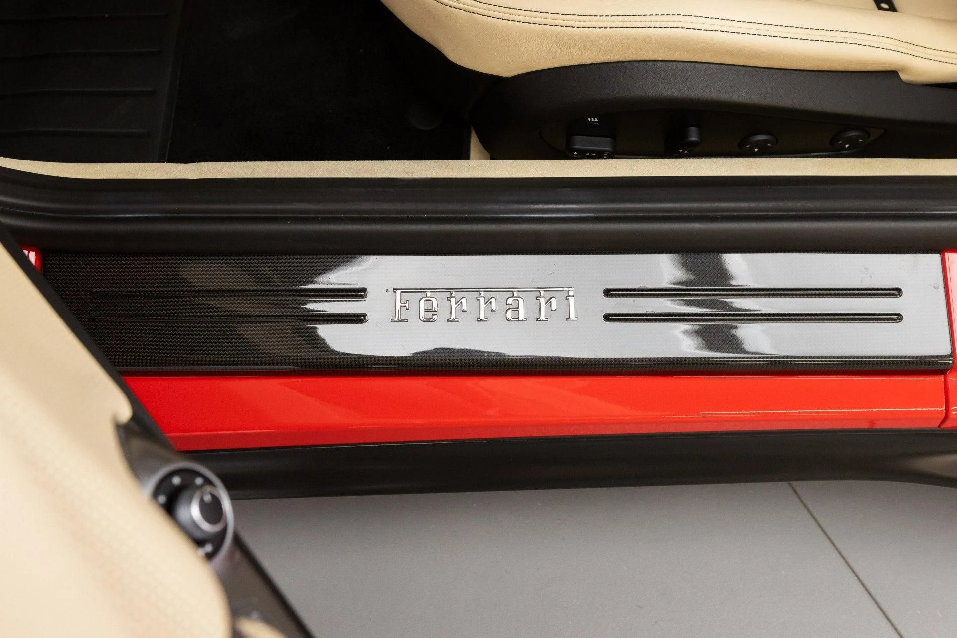 mph049_3396496750_Used_2018_Ferrari_812_Superfast_1777368517_5313440dcf