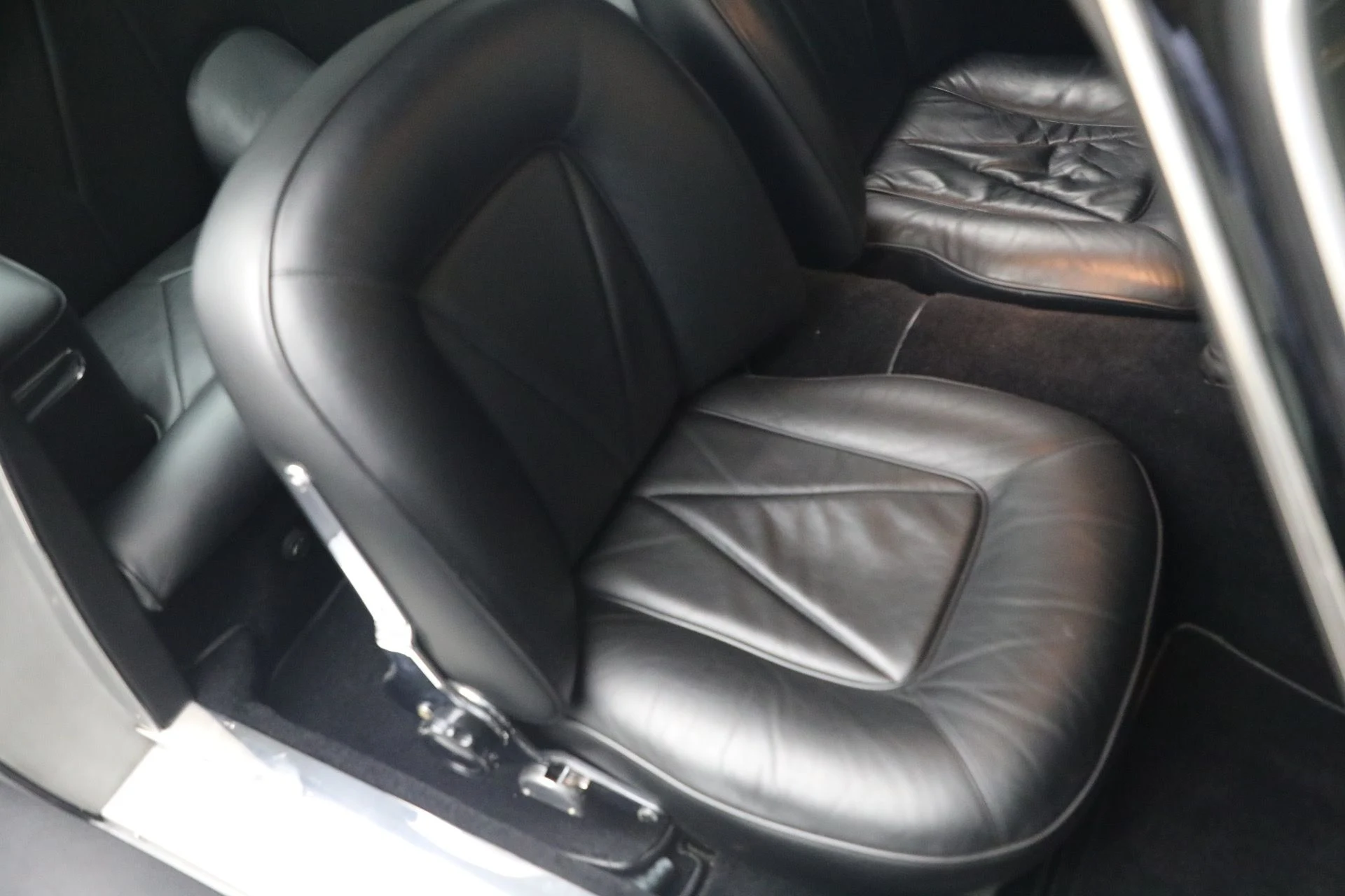 mph049_3400828392_Used_1968_Aston_Martin_DB_6_1793123624_164d0ef958