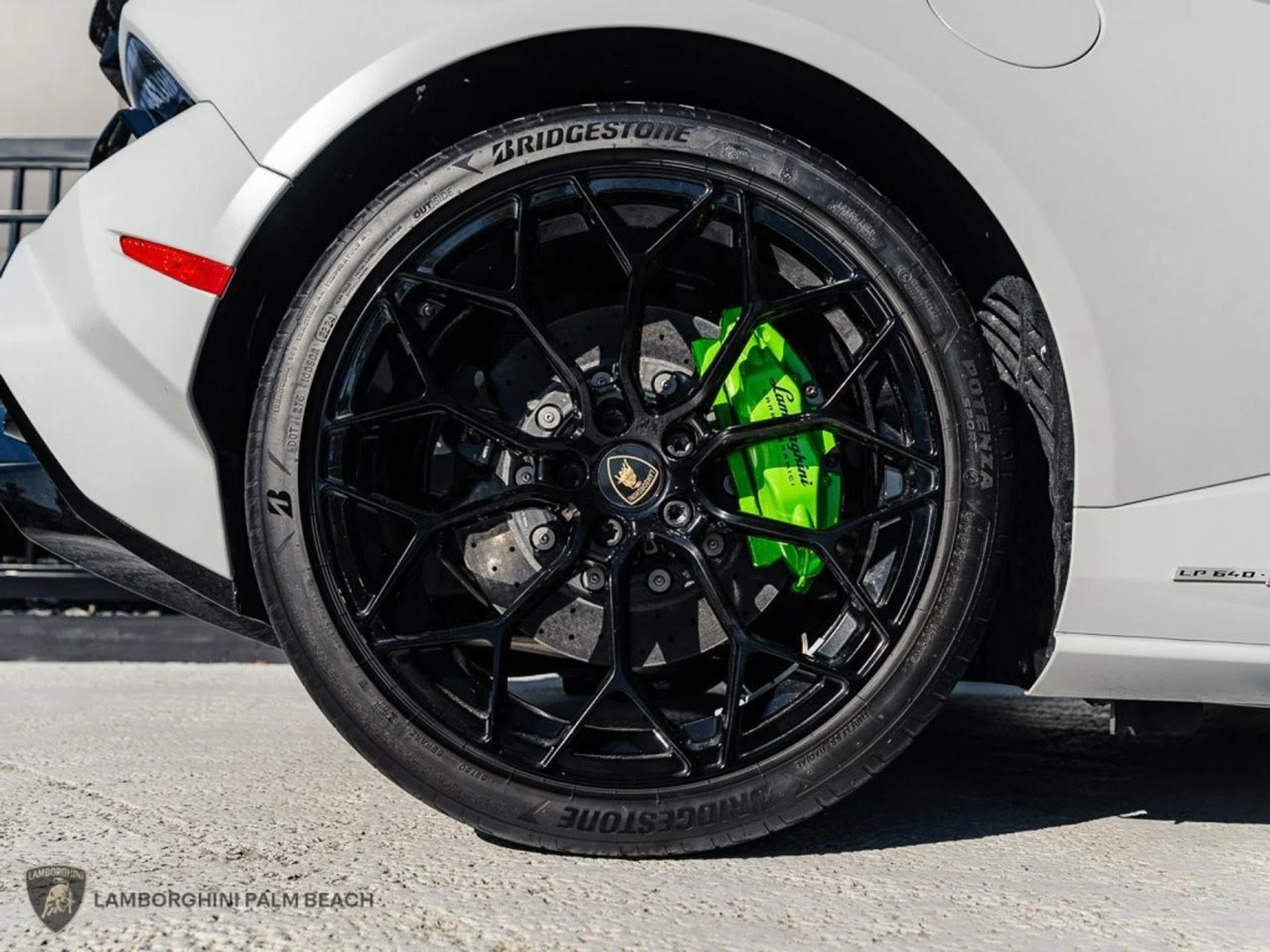 mph049_3403956737_193b21712afbb05c46dd515aafc79407_536be2ba39