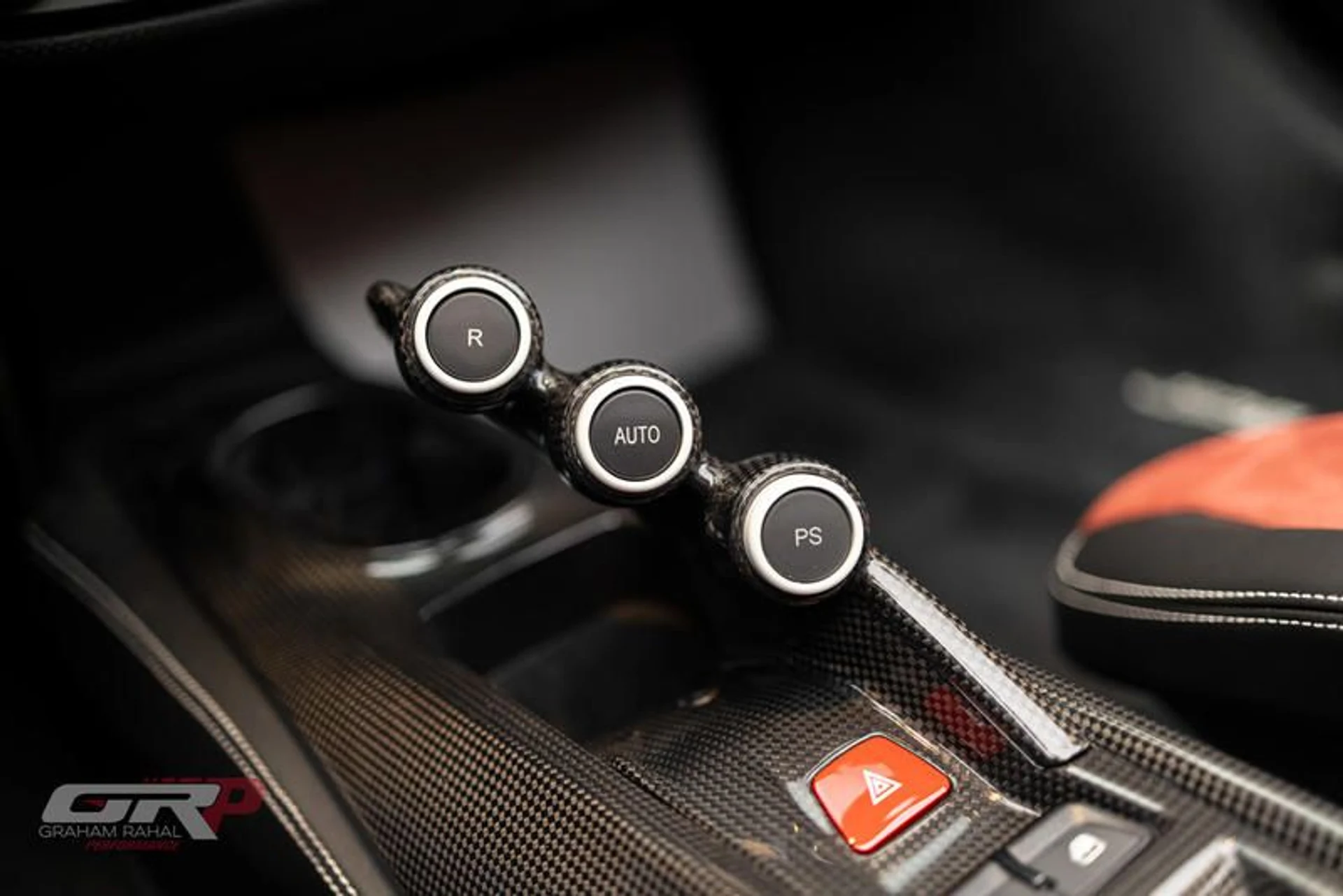 mph049_3416993_9262_D2_B4_C6_F9_42_D7_AEA_4_23270_DCDC_159_2303daa065