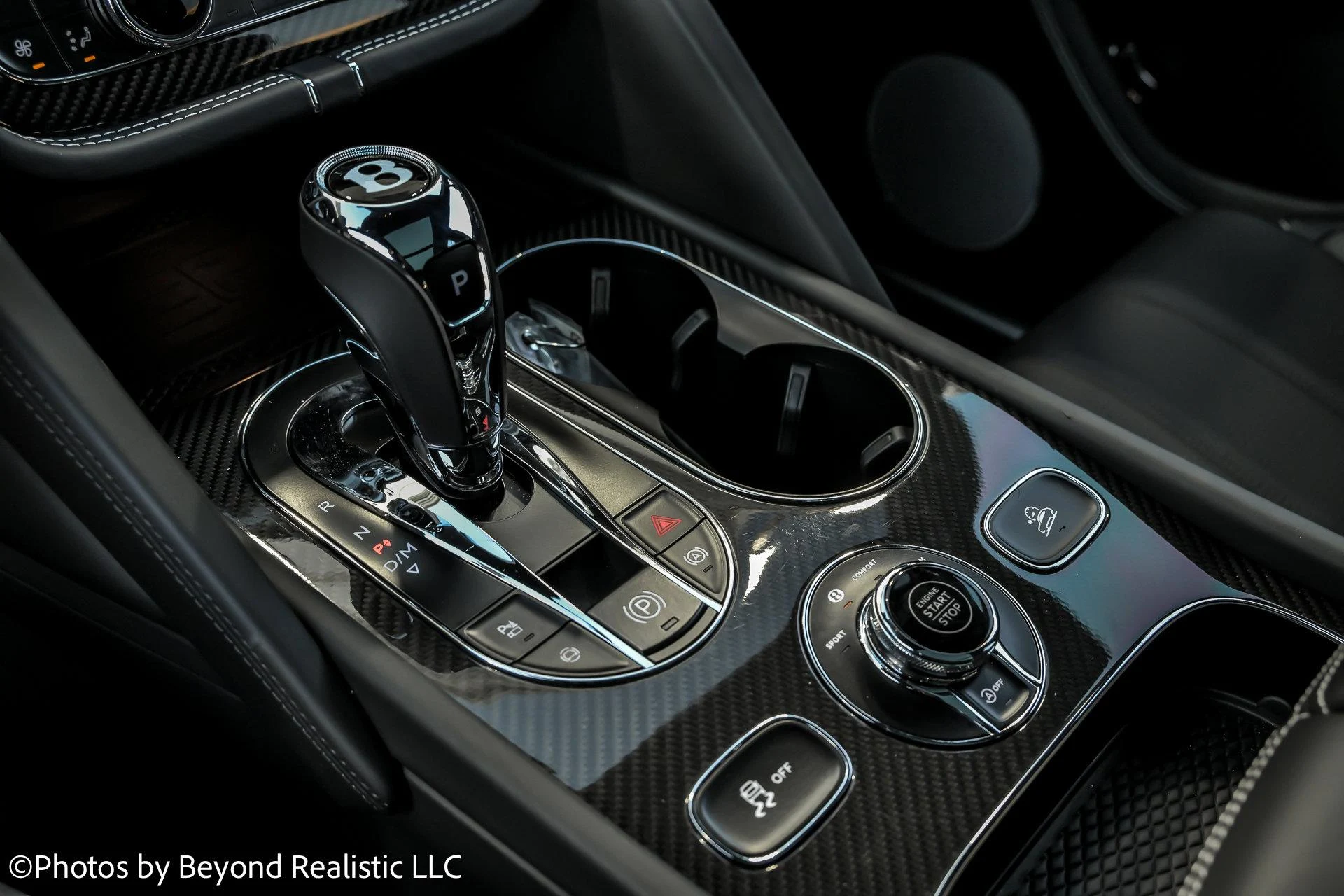 mph049_3424155536_Used_2024_Bentley_Bentayga_Azure_1762420115_a102b9d686