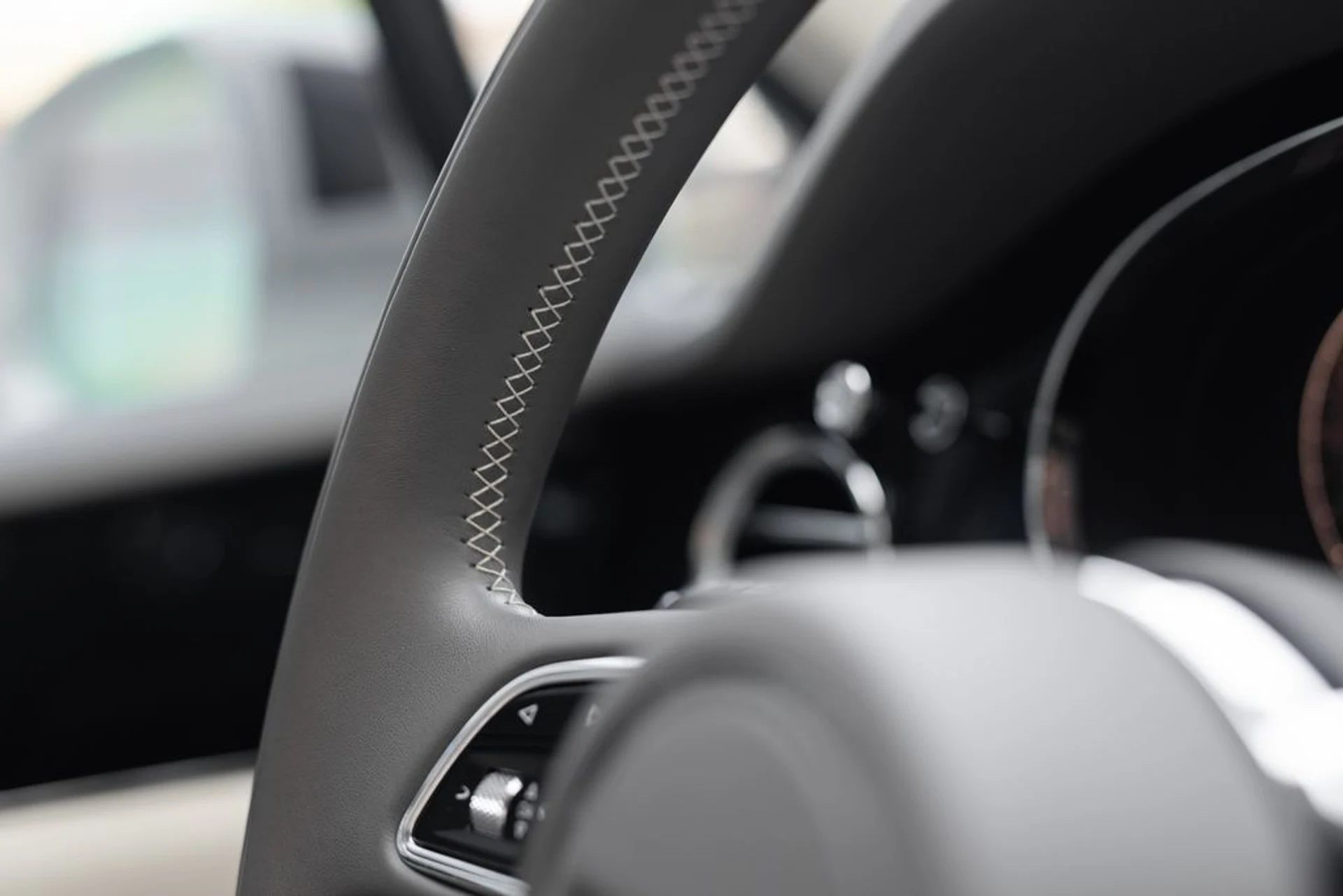 mph049_3441094683_7d65d0044e8e7d9812fbe03e1882688bx_0becde22a3