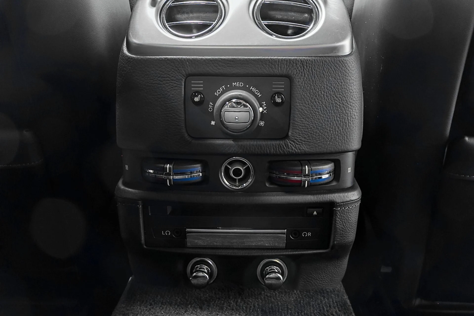 mph049_34524393_Used_2016_Rolls_Royce_Ghost_Base_1761576592_3bfd290804