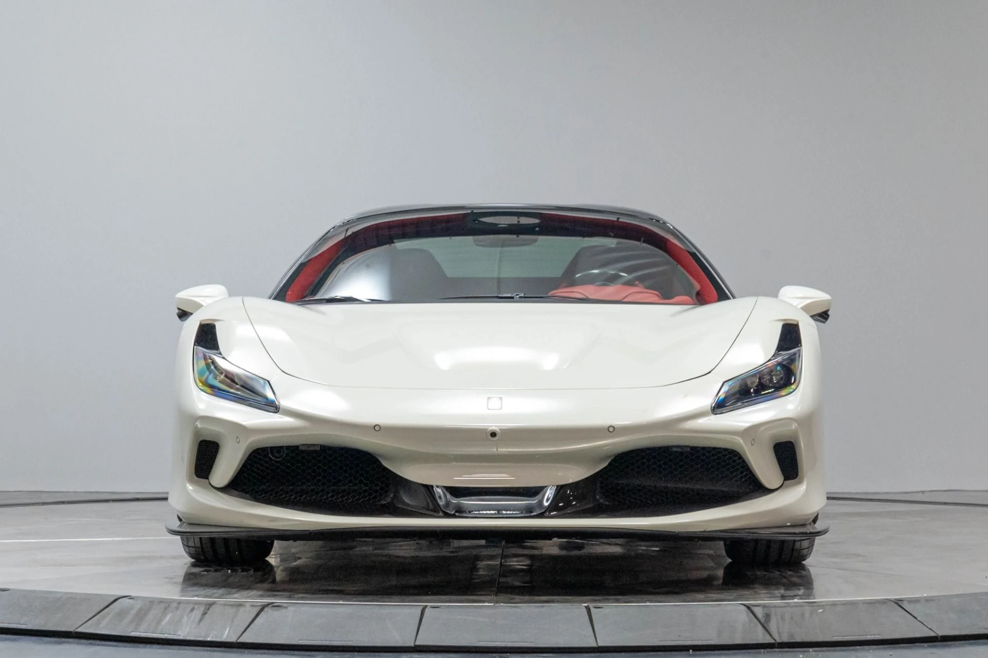 mph049_3518672117_Used_2021_Ferrari_F8_Spider_Base_1786140517_8e10c25234