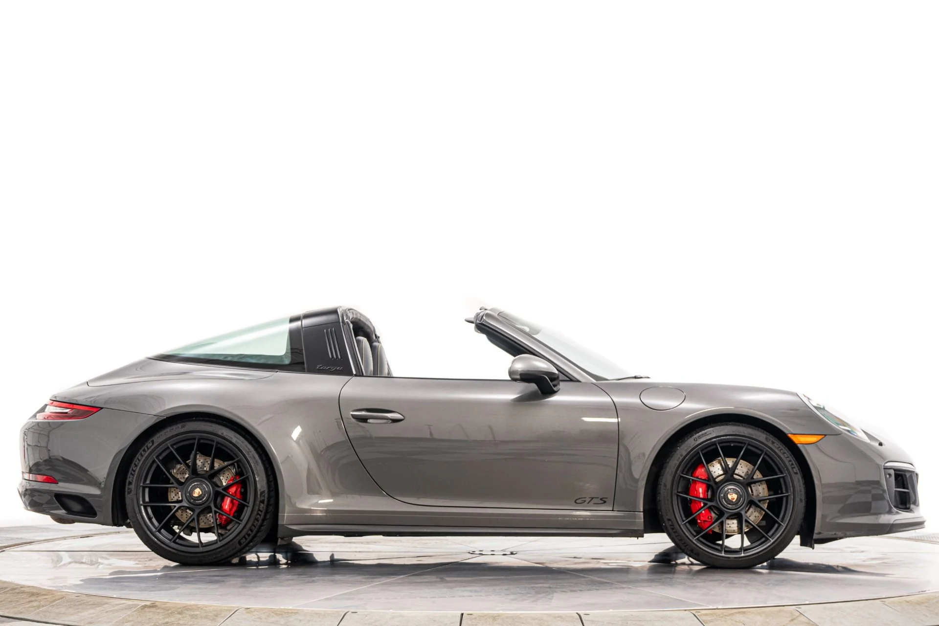 mph049_3535502370_Used_2018_Porsche_911_Targa_4_GTS_1781794965_a17f60395a