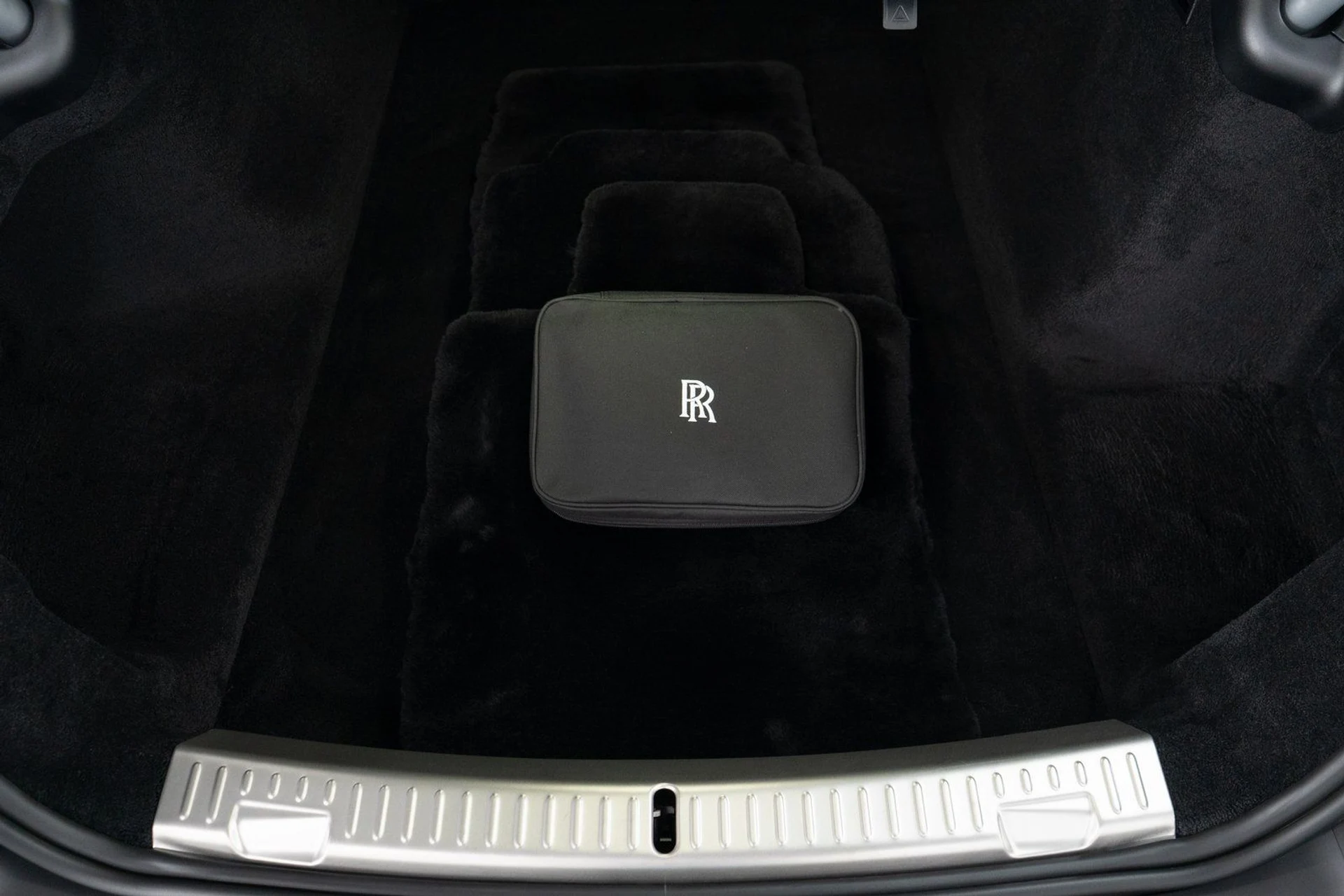 mph049_3558768027_41dbdf7c3d841b67022b8d5c8a1abc49_21e3f16892