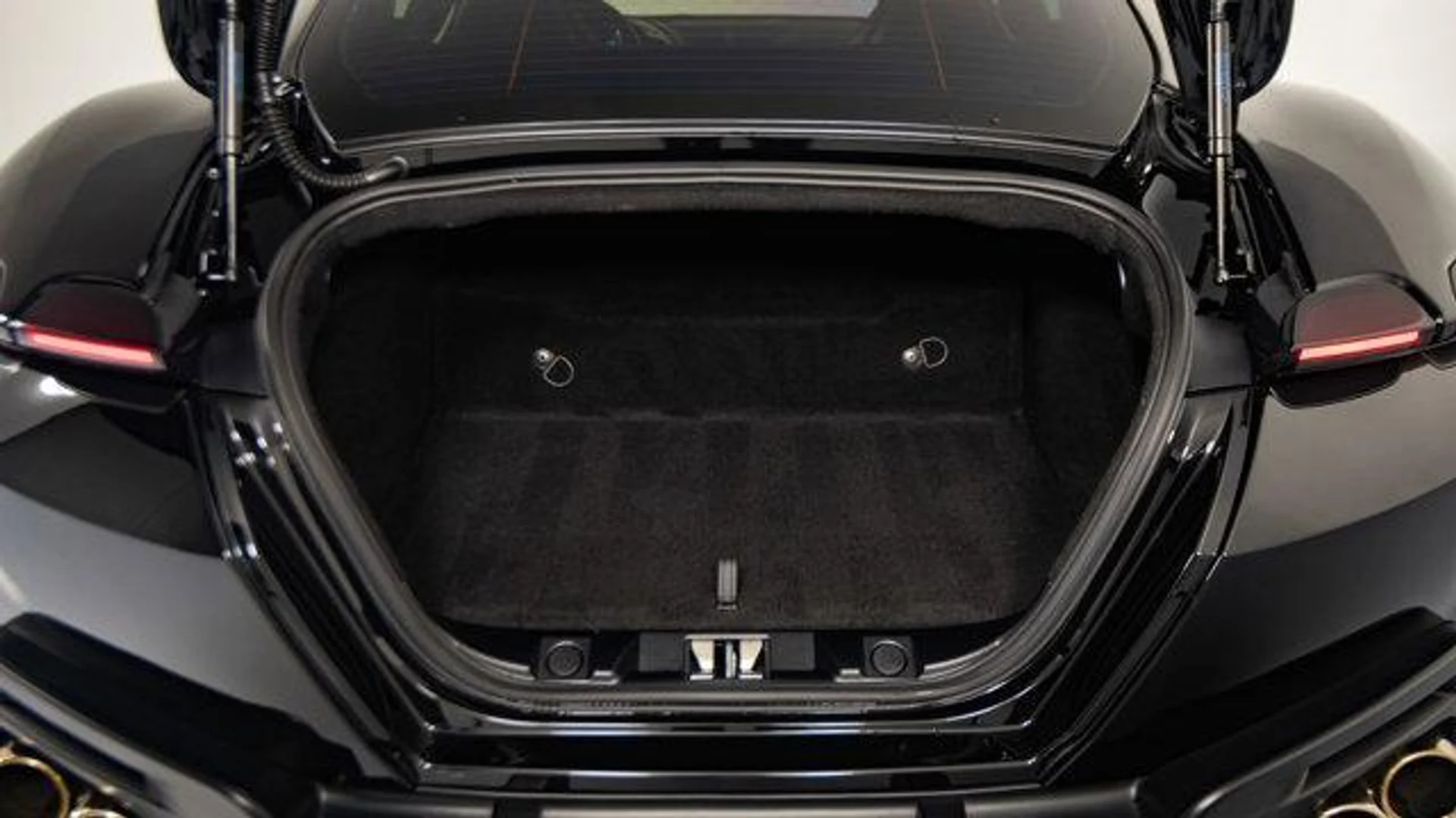 mph049_356204752_e_OQ_Ygc_T_Ku_O_Hl_Pq_Vo_M_Spdzwj1_Q_Bg_de52acfdca