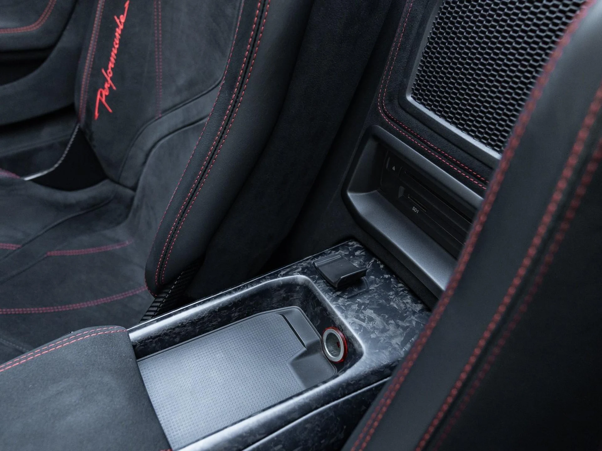 mph049_3564731888_Used_2019_Lamborghini_Huracan_Performante_1766430441_19cdf0b502