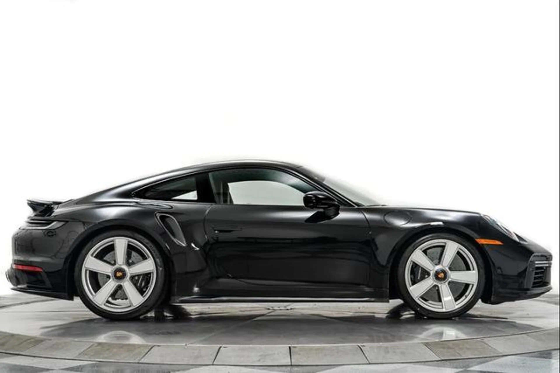 mph049_3615142442_mo_TUM_Kfd_Lr0fb_Cg5_MD_4n0_R33_RK_8_01be39f07b