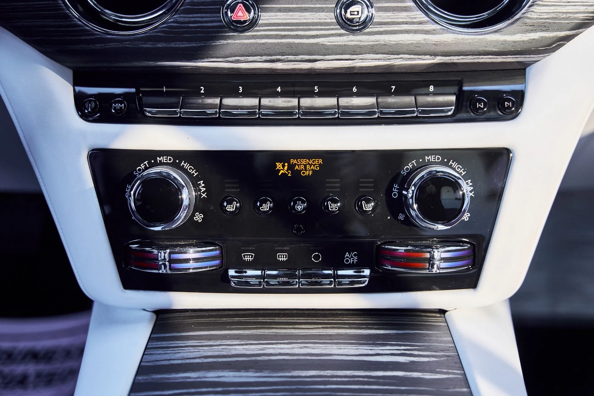 mph049_3616465119_Used_2024_Rolls_Royce_Spectre_Base_1771724483_1168babacf