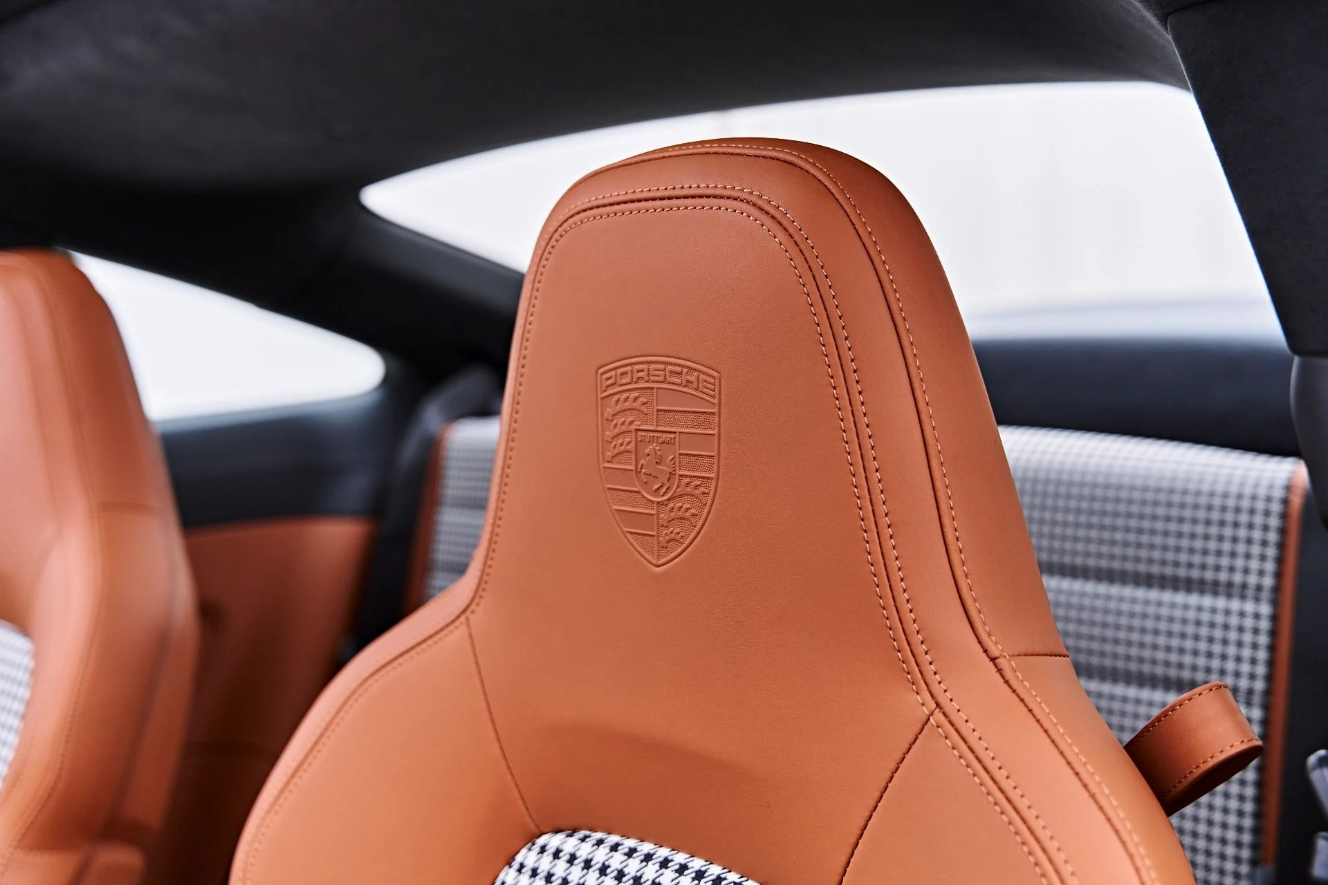 mph049_3622857869_Used_2023_Porsche_911_Turbo_S_1785208232_6c36226779