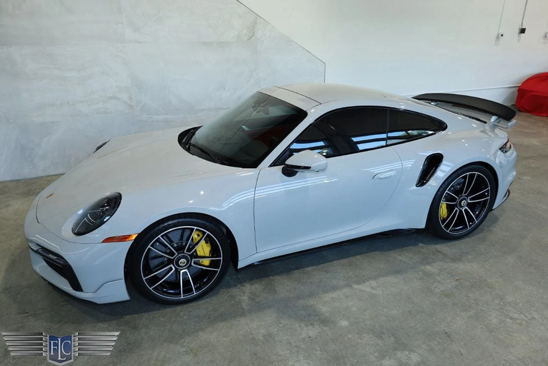 mph049_3648663555_used_2024_porsche_911_turboscoupe_9689_22892492_50_1024_99c0e4de43
