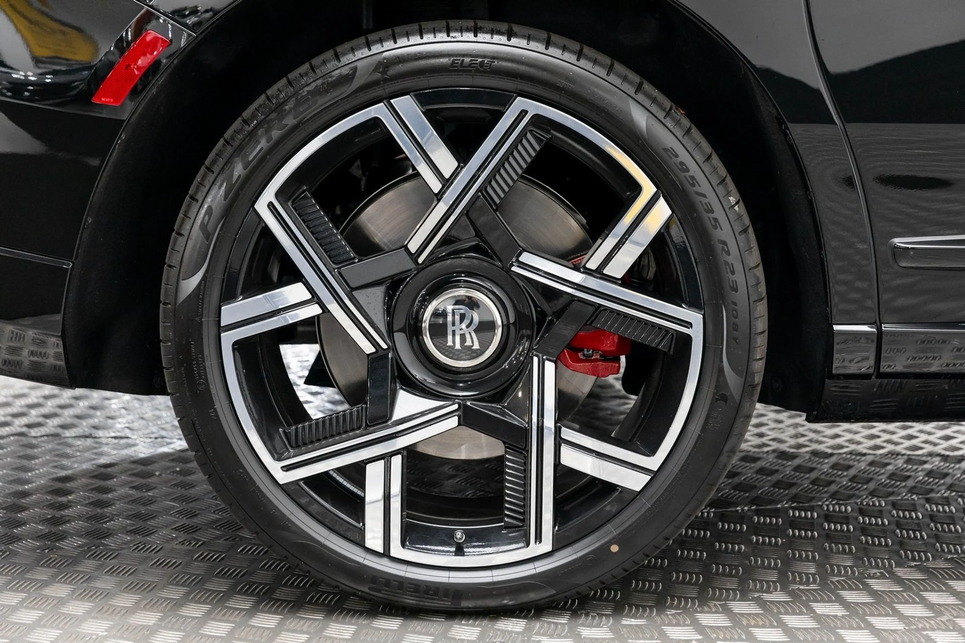 mph049_365632705_50_3baf7912c2