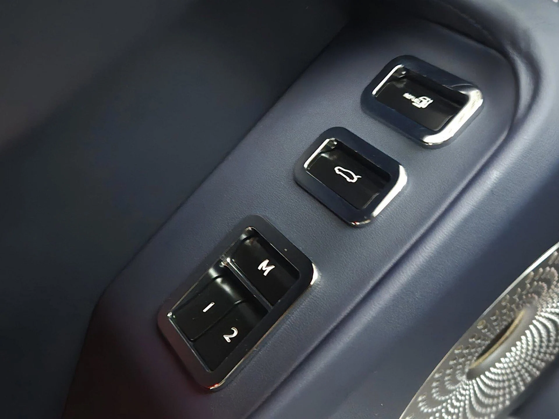 mph049_3661244022_52ba39f5c6509d4192bbfbf51ce72796x_a72e19a1fc