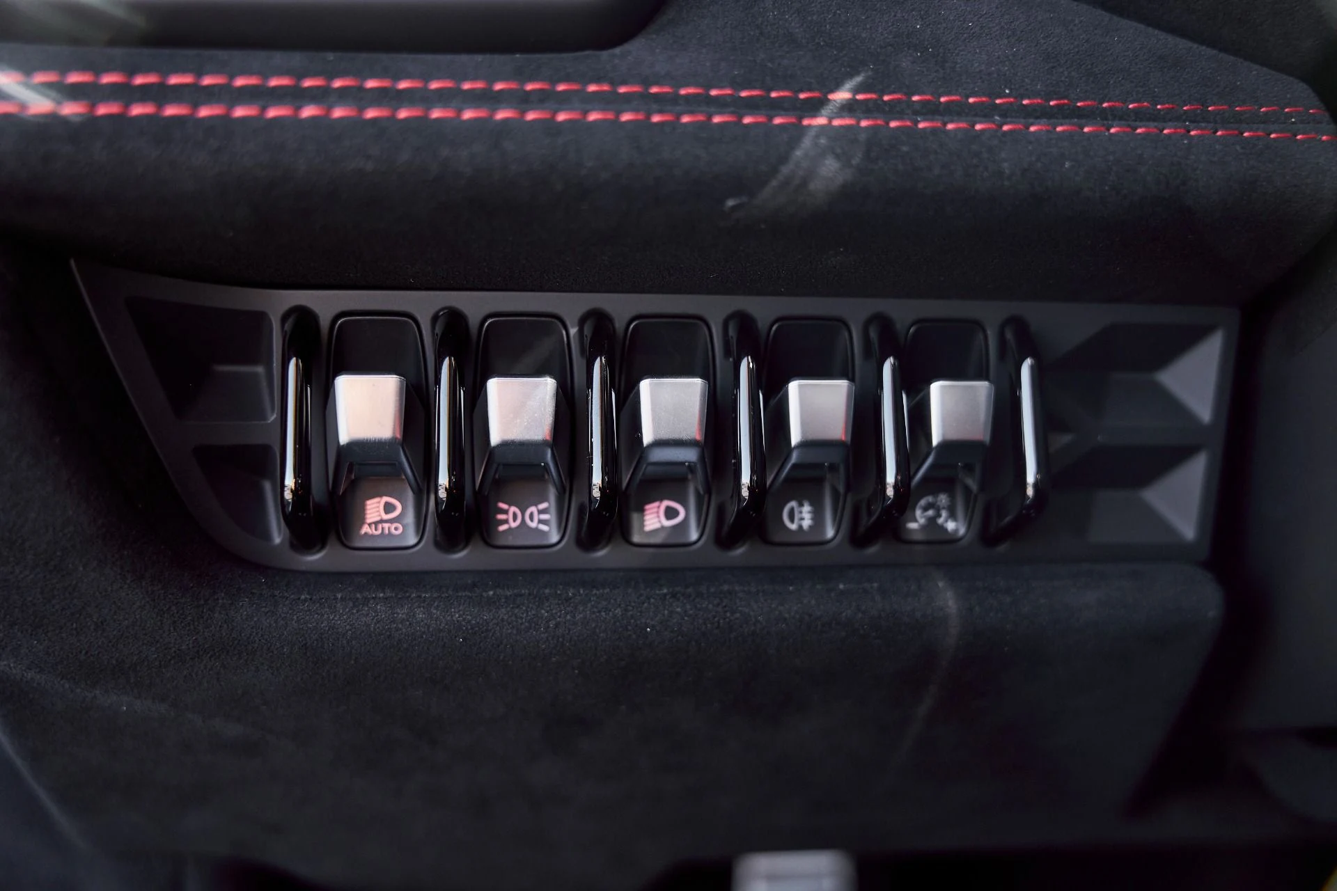 mph049_3675035633_Used_2024_Lamborghini_Huracan_STO_1768271454_4d8138b46e