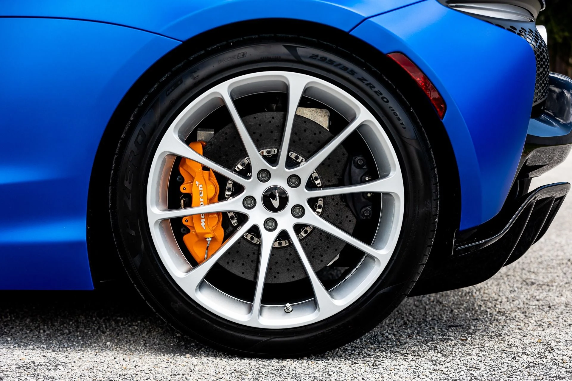 mph049_3682480685_324_p50_l_837f9733d8