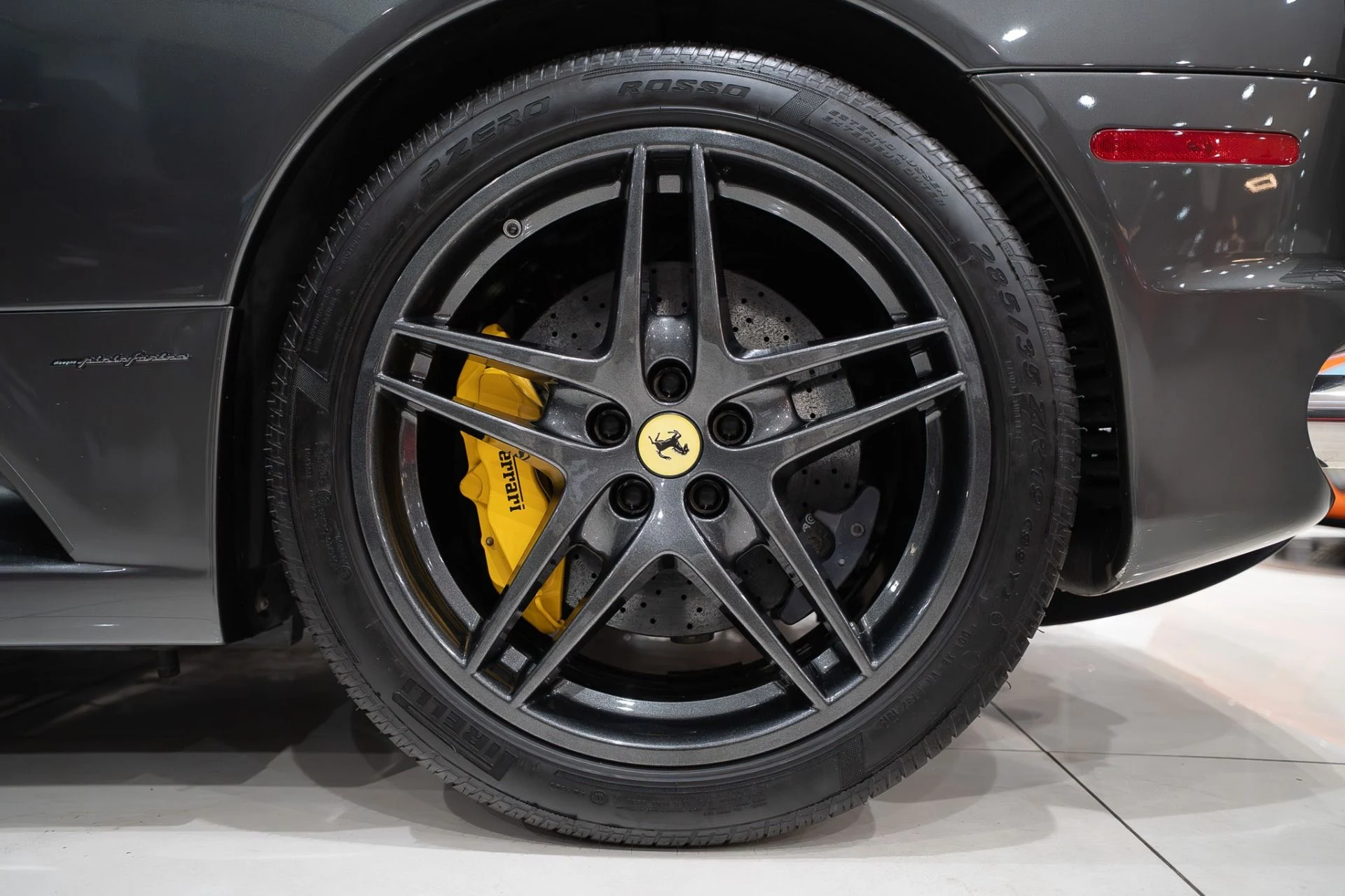 mph049_368299920_13331_p50_l_adf906af74