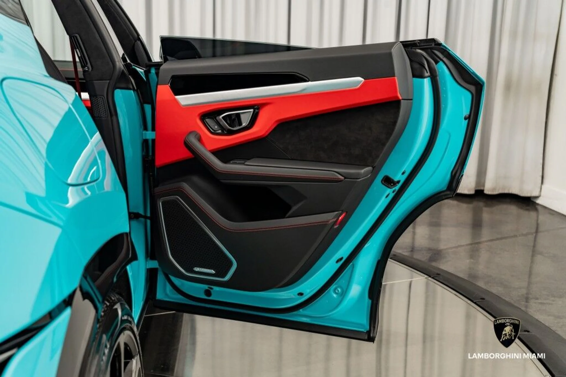 mph049_3686203104_9f8f4a5f357e5a02455e17c3ce0a0311_64f60d9282