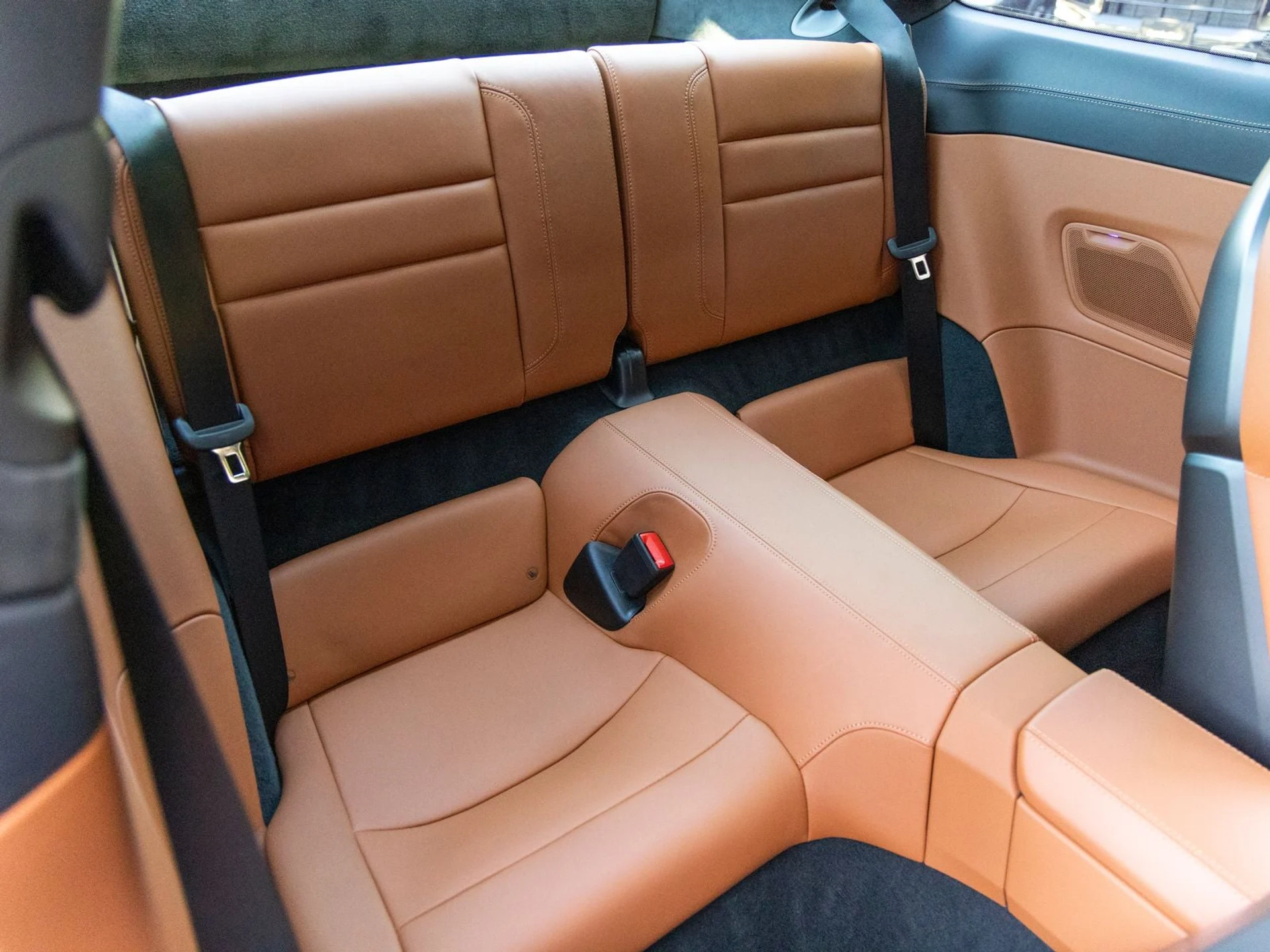 mph049_369166391_50_c6a3be43ff