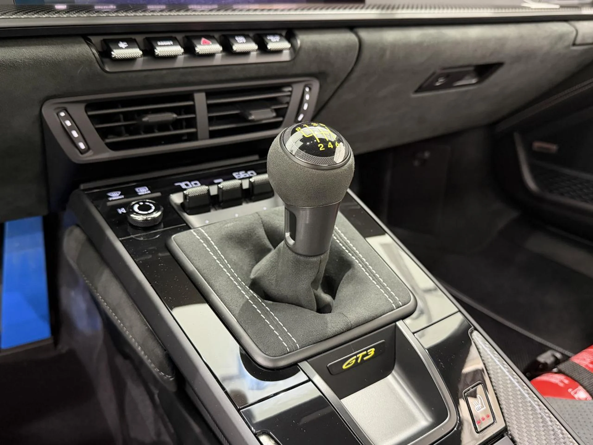 mph049_3711775834_071f8c5266b21331ba7cdc3d6f118613_5072dcc7ad