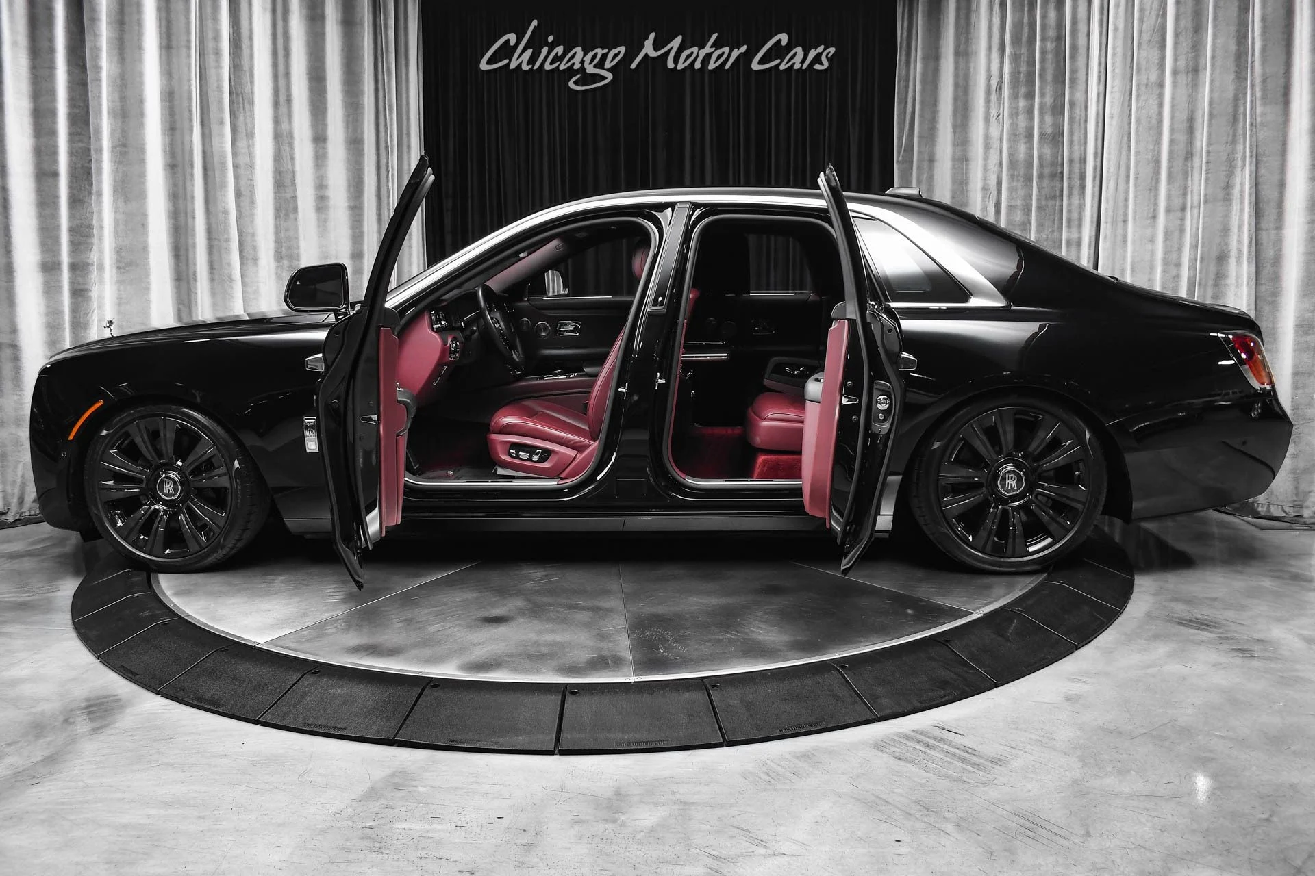 mph049_3712520914_13149_p50_l_90d32b0329