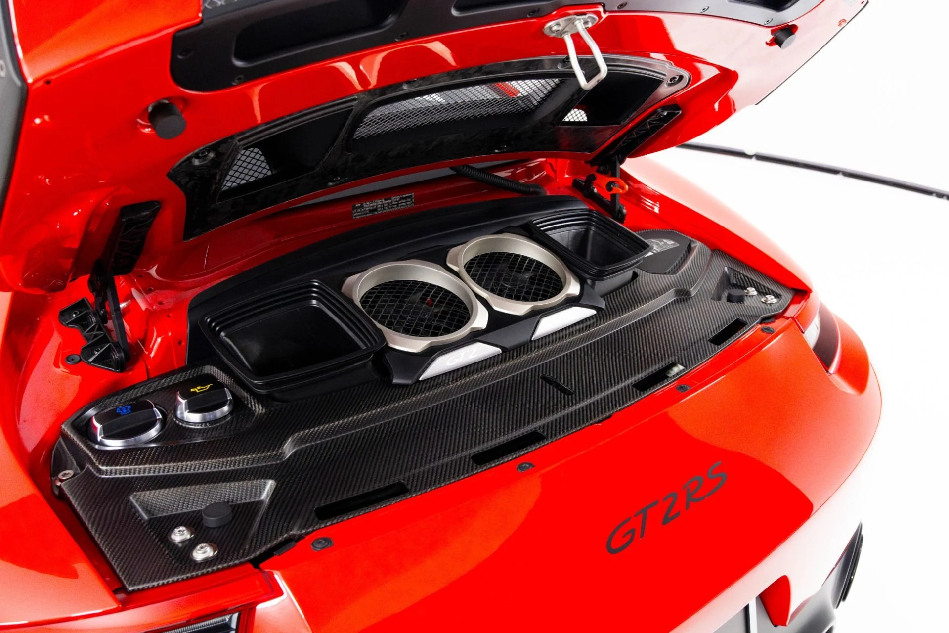 mph049_3721466127_Used_2019_Porsche_911_GT_2_RS_1761868495_5f6d794969