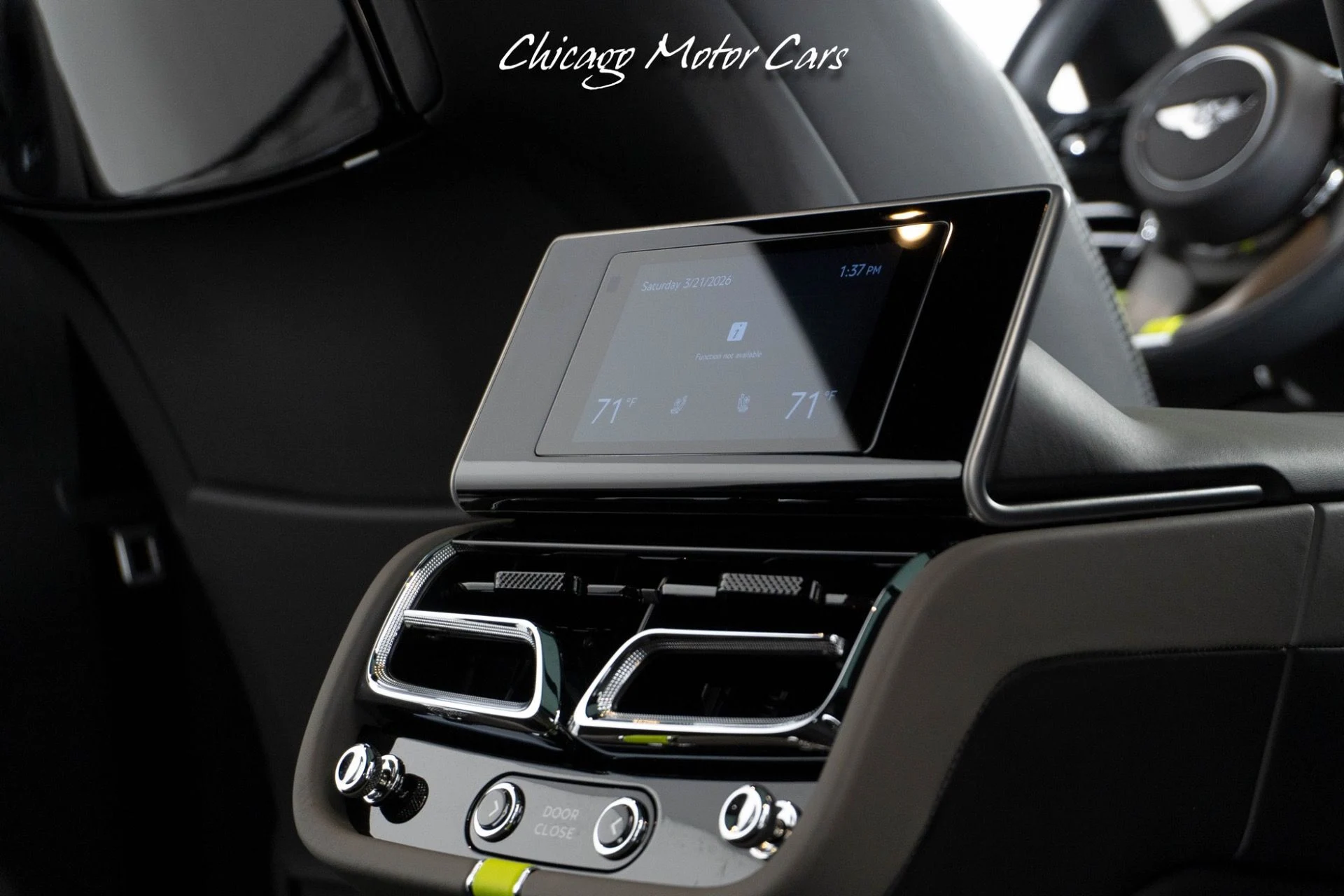 mph049_373394332_13453_p50_l_a30638c21e