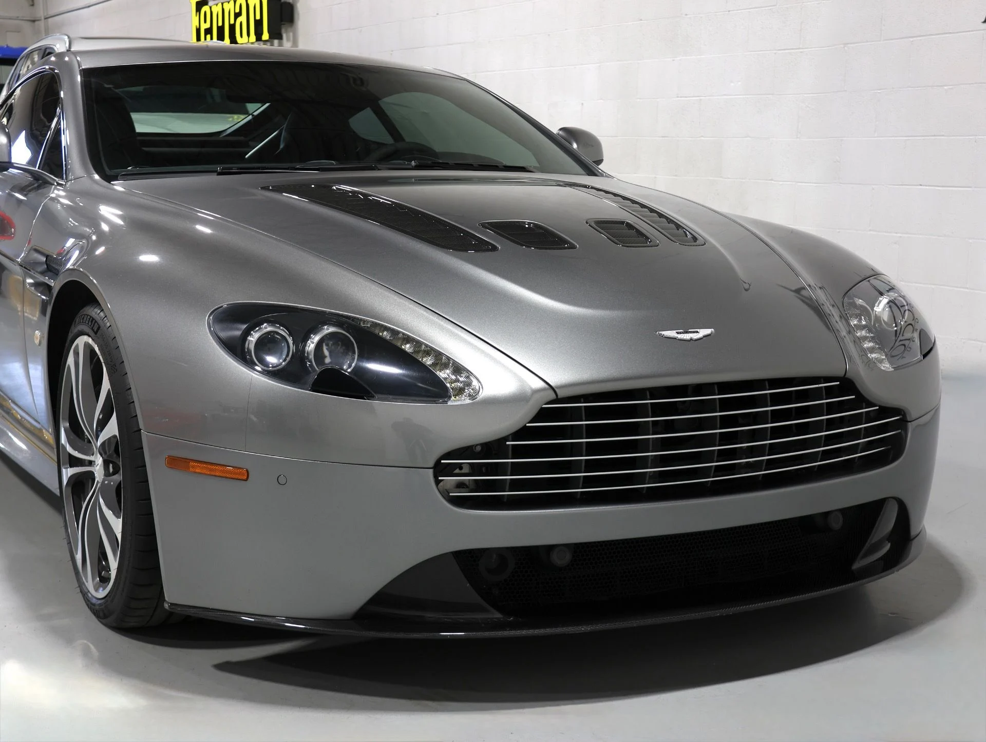 mph049_3764223530_Used_2012_Aston_Martin_V12_Vantage_Rare_6_Speed_Manual_Over_200_K_MSRP_20_K_In_Recent_Maintenance_1770846605_d34f8520f5