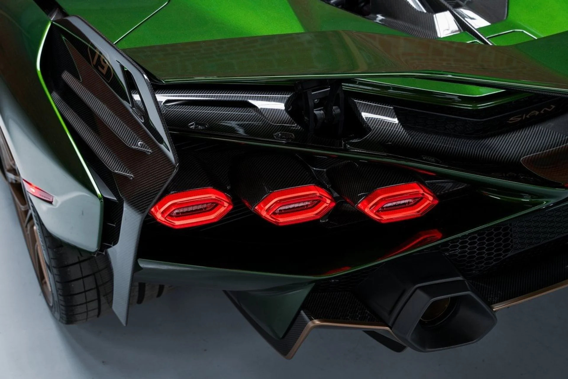 mph049_3783065181_62af8597f65bfdf0d513db98a59970a4x_c65f830d27