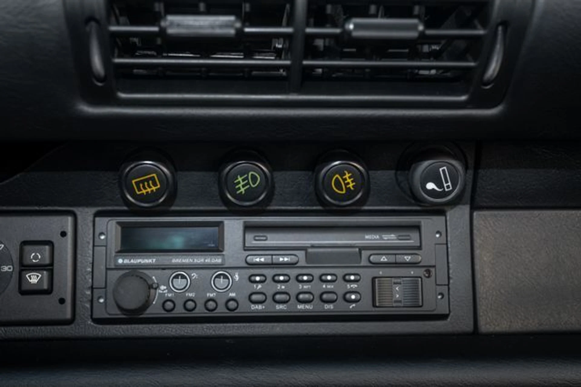 mph049_3785758301_abb2fa122d2384857f4a7dcebae8ad70_3bc27b9dcf