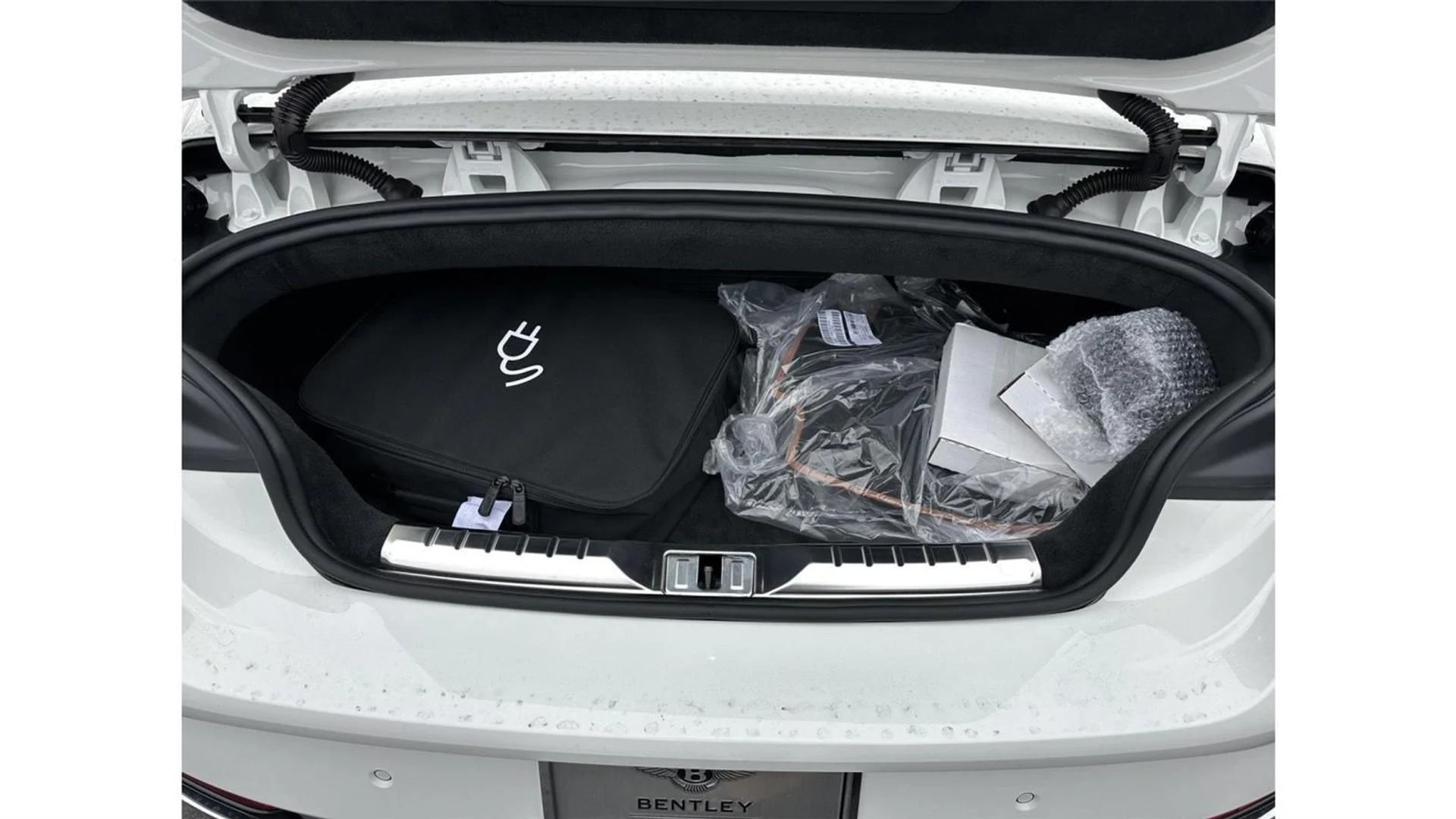 mph049_3800877136_fe3224175ea839876af83843ec56b05d_7775e10ffe