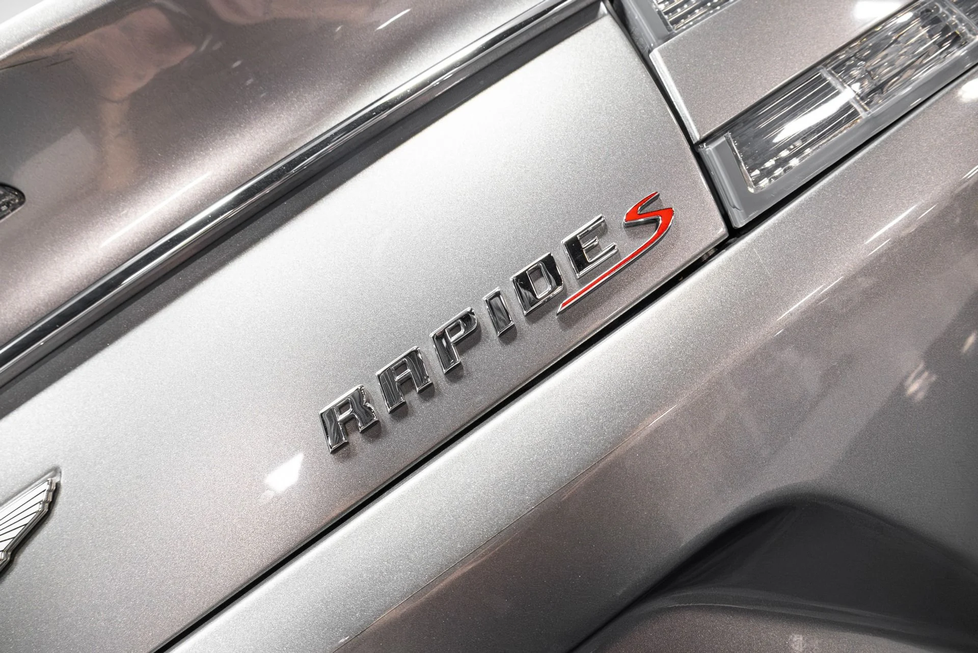 mph049_380593339_Used_2016_Aston_Martin_Rapide_S_1767648441_5ba7aa3919