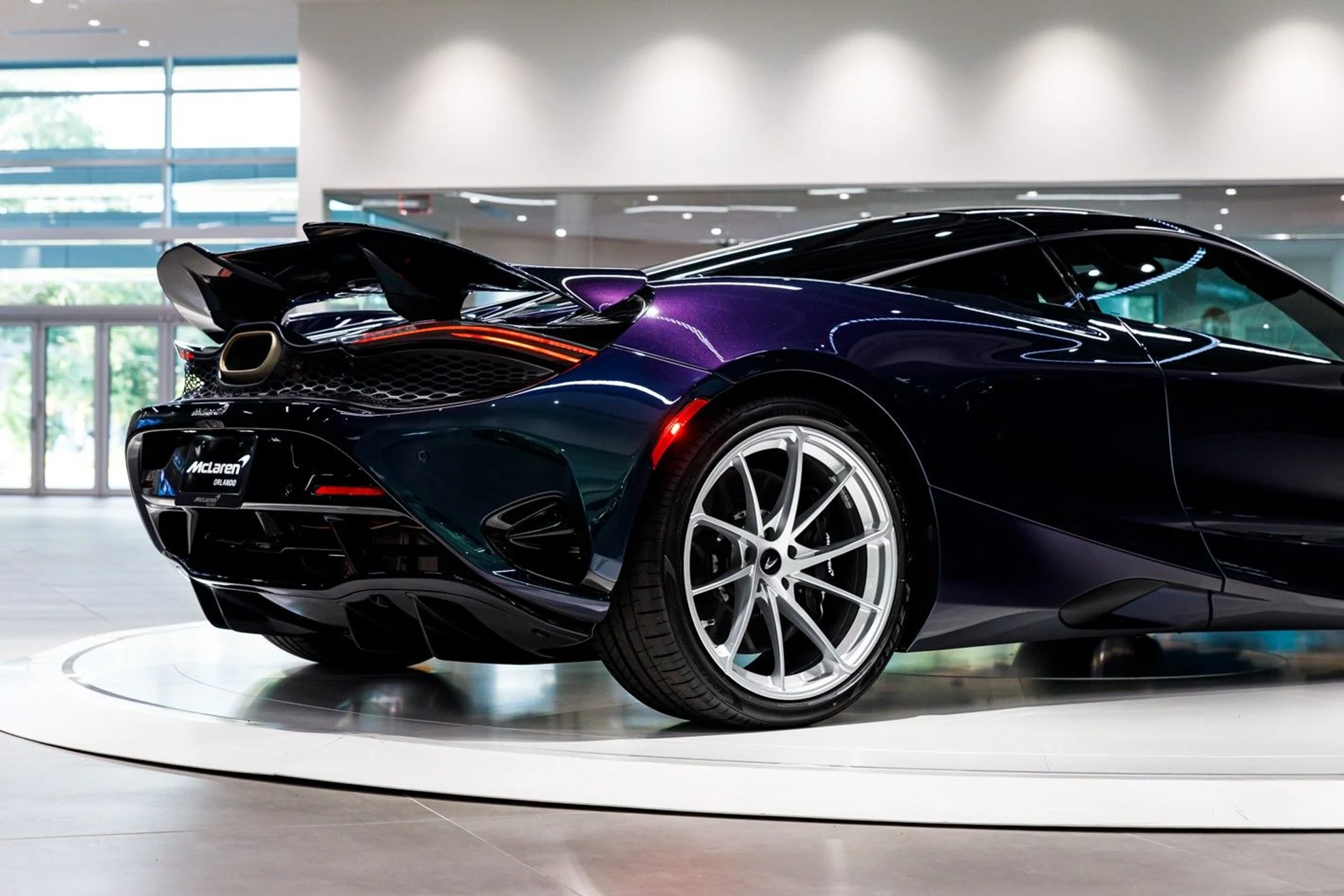 mph049_3831463245_646_p50_l_f26178d035