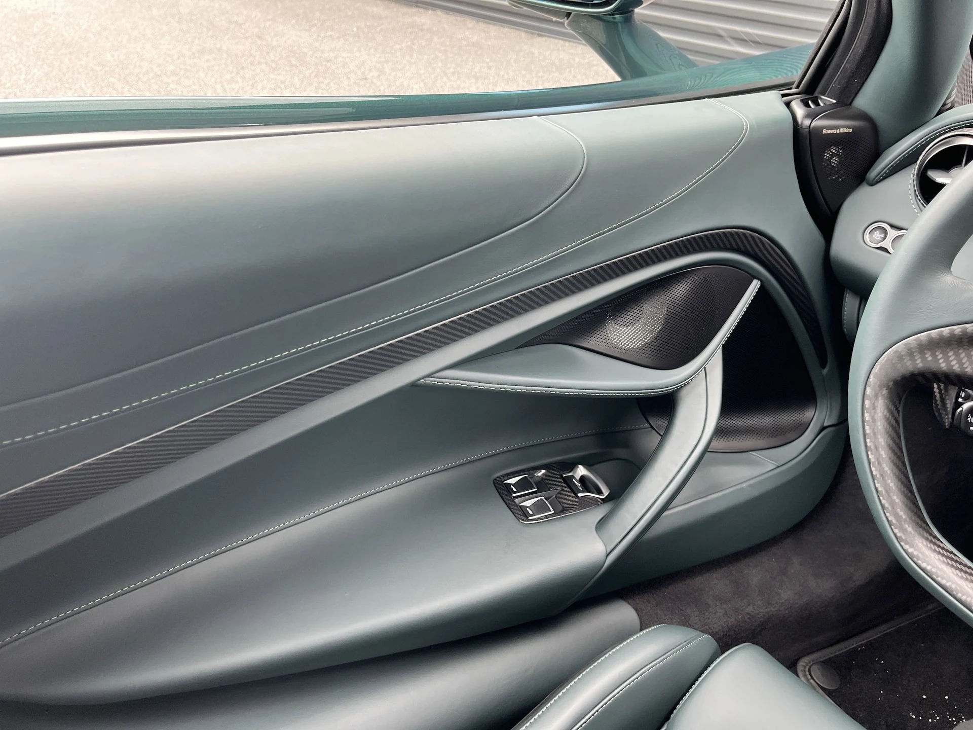 mph049_3837443881_dacdfd35fd5de59ff0f88dbf5a1d31b9x_3e45ba057c