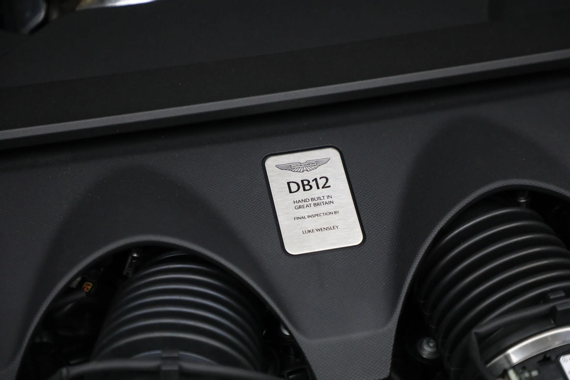 mph049_38455296_New_2025_Aston_Martin_DB_12_Volante_738956ae0d