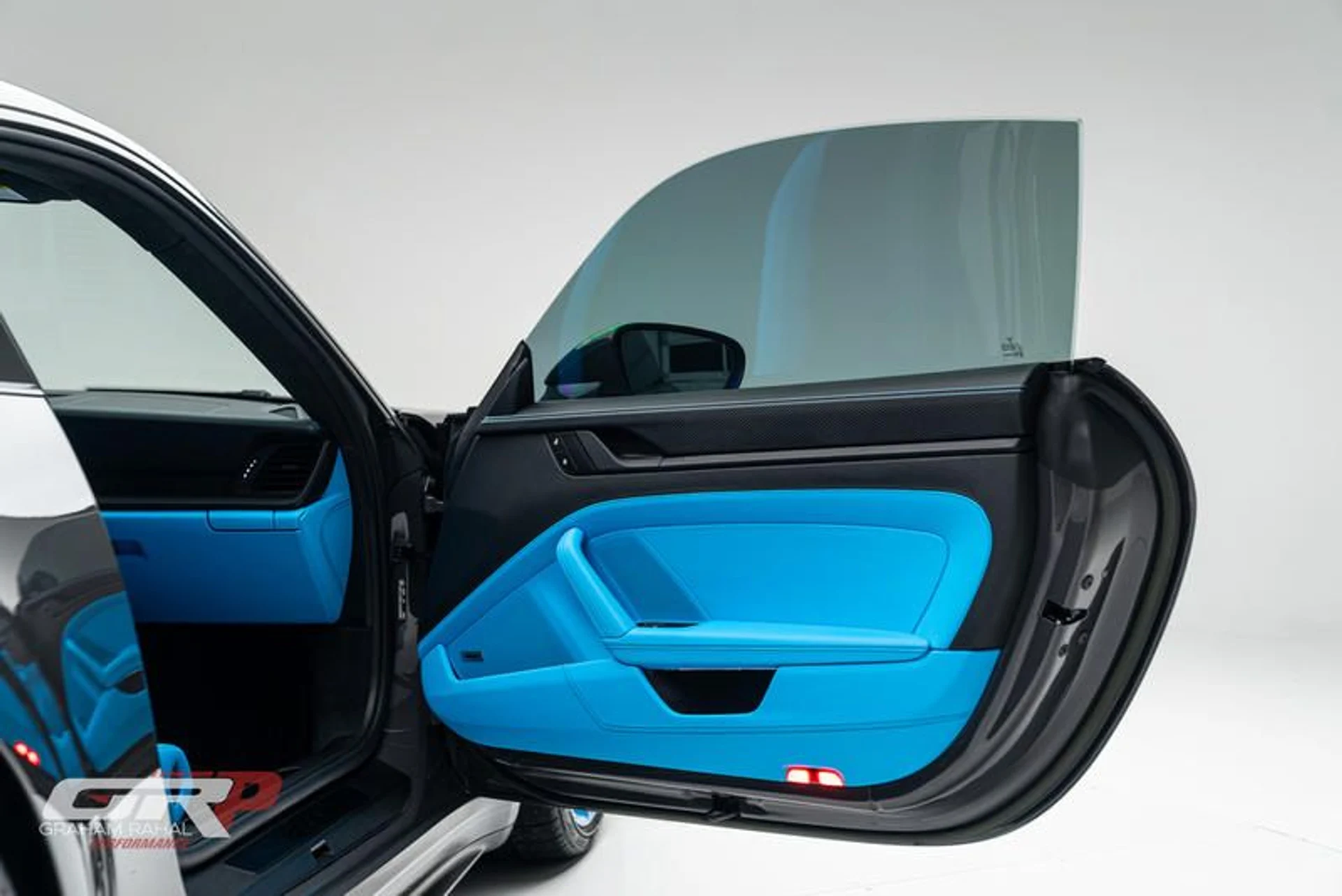 mph049_3860527497_FE_107253_FBAE_42_D1_BA_65_B41024_FADF_8_A_61948e1850