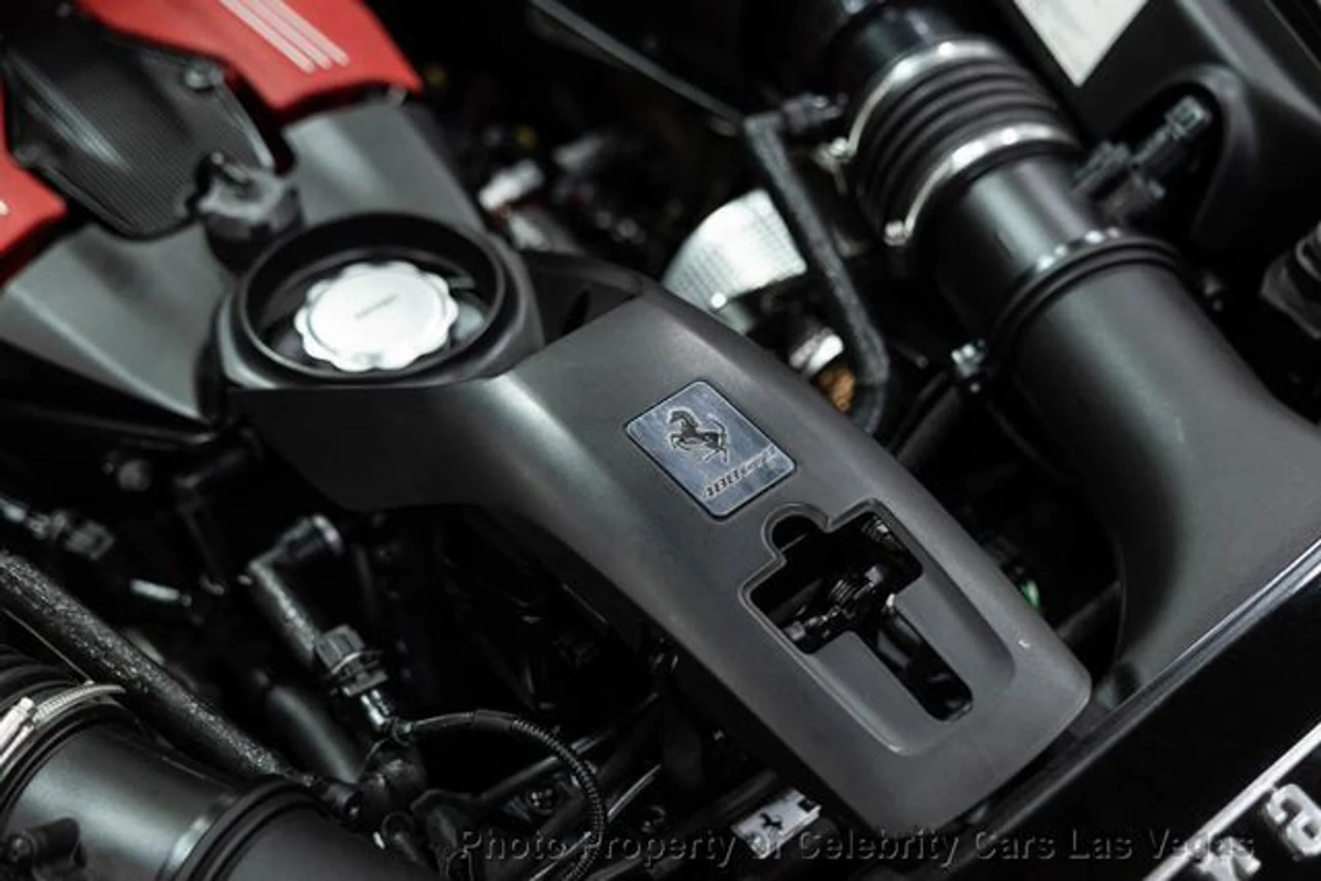 mph049_3873274408_used_2016_ferrari_488_gtb_2drcoupe_9707_23063335_54_640_021e6a32e9
