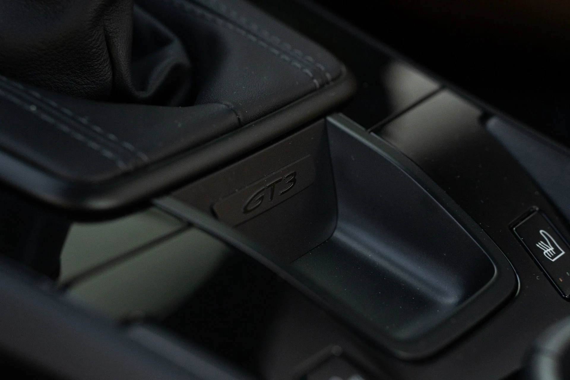 mph049_3895373525_Used_2026_Porsche_911_GT_3_Touring_1770143984_97e2c35ec8