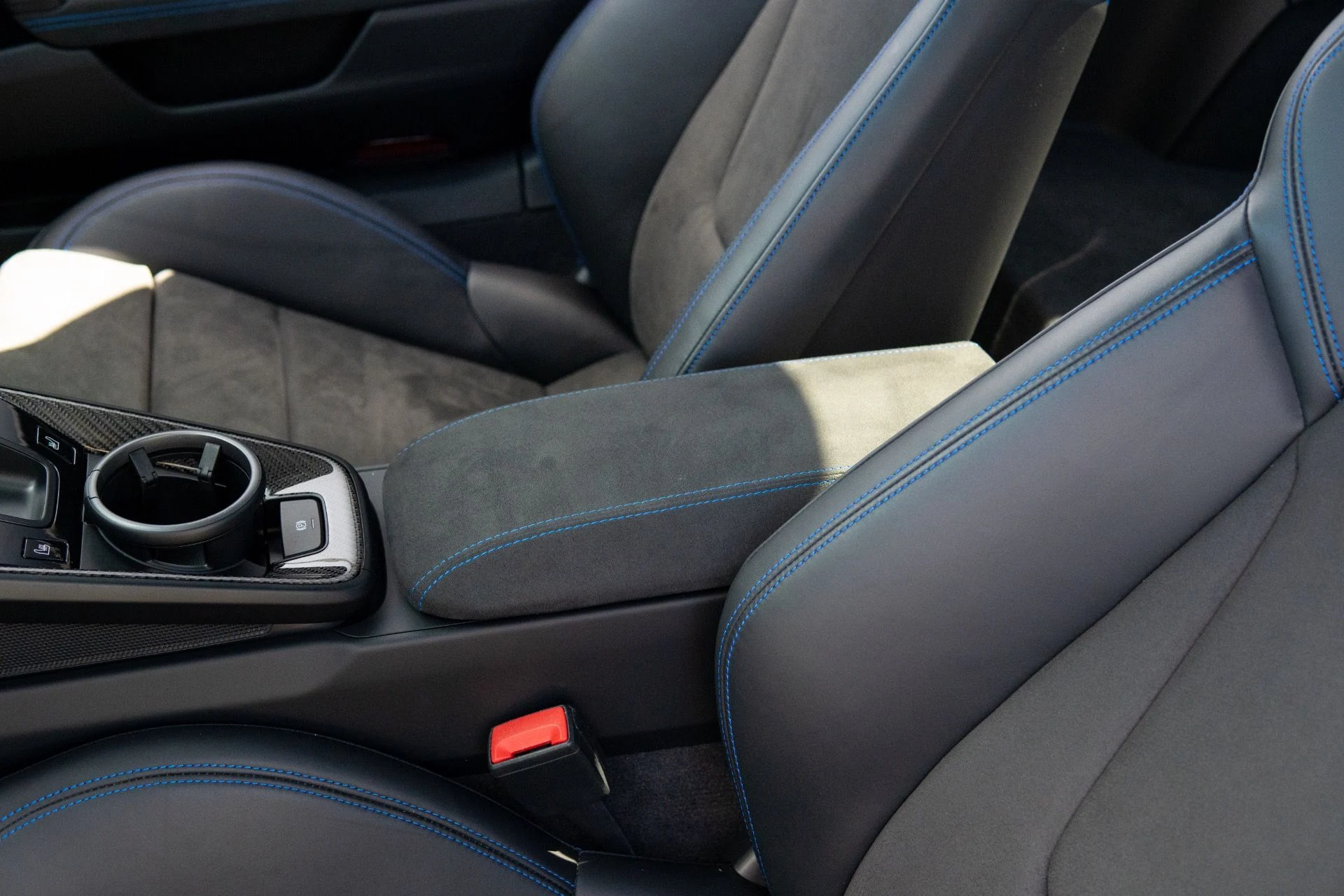 mph049_3905166618_Used_2022_Porsche_911_GT_3_1769096243_46df8d00c5