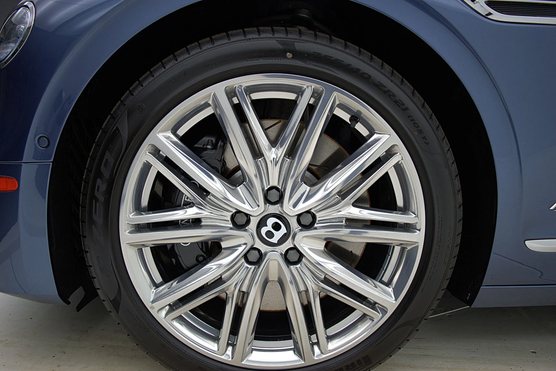 mph049_3910320434_Used_2022_Bentley_Flying_Spur_Hybrid_0f4c9cfa61