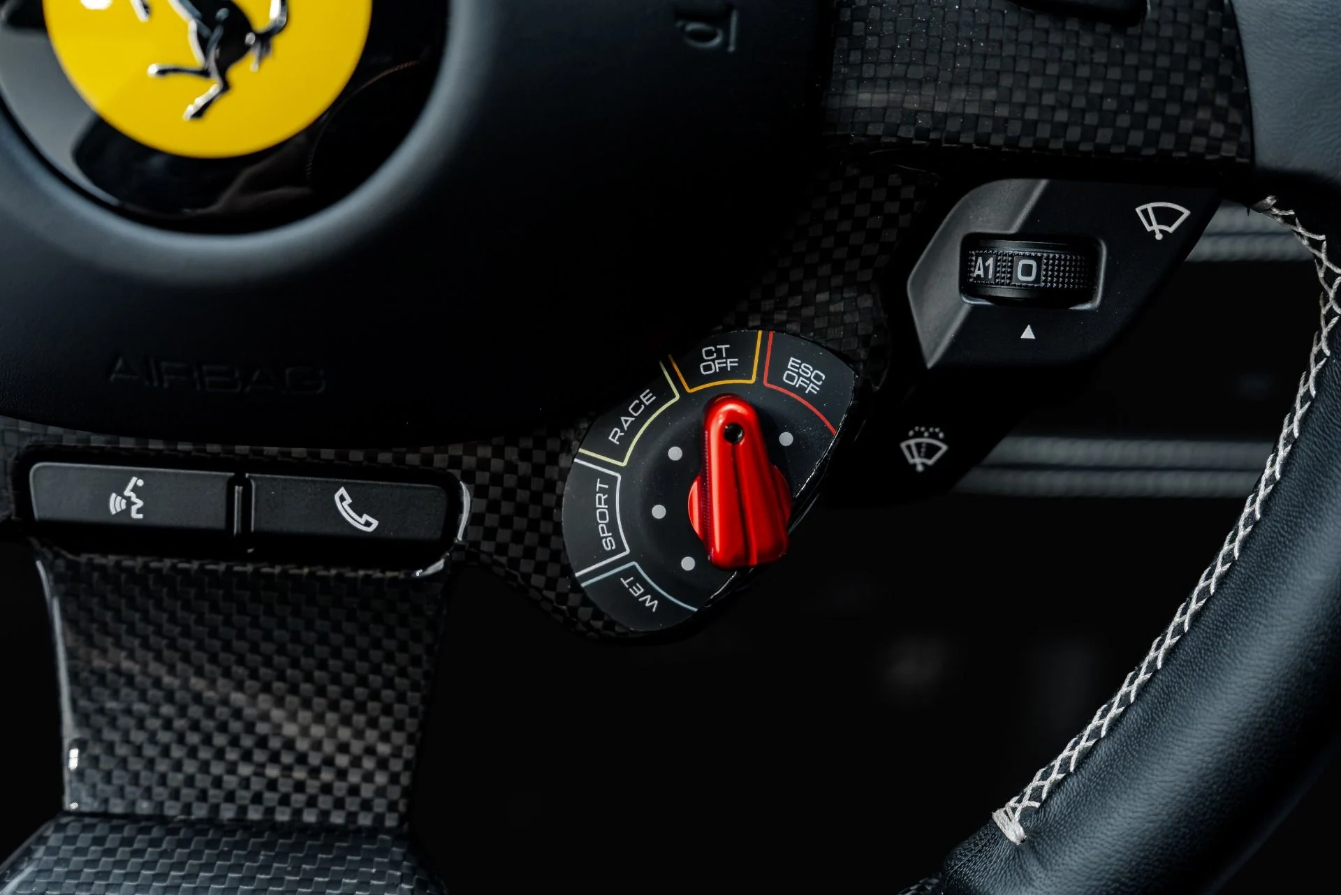 mph049_3925866091_Used_2022_Ferrari_F8_Spider_1792785120_b2b263d612