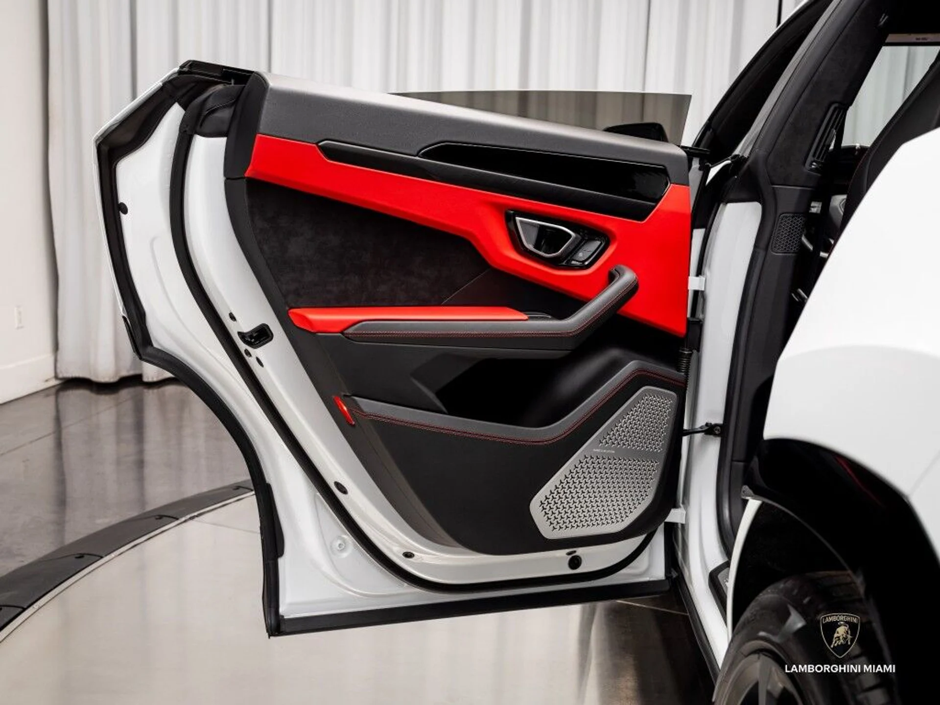 mph049_3943462769_a77b79a04c0809b783b4351ad2b9722c_058901211a