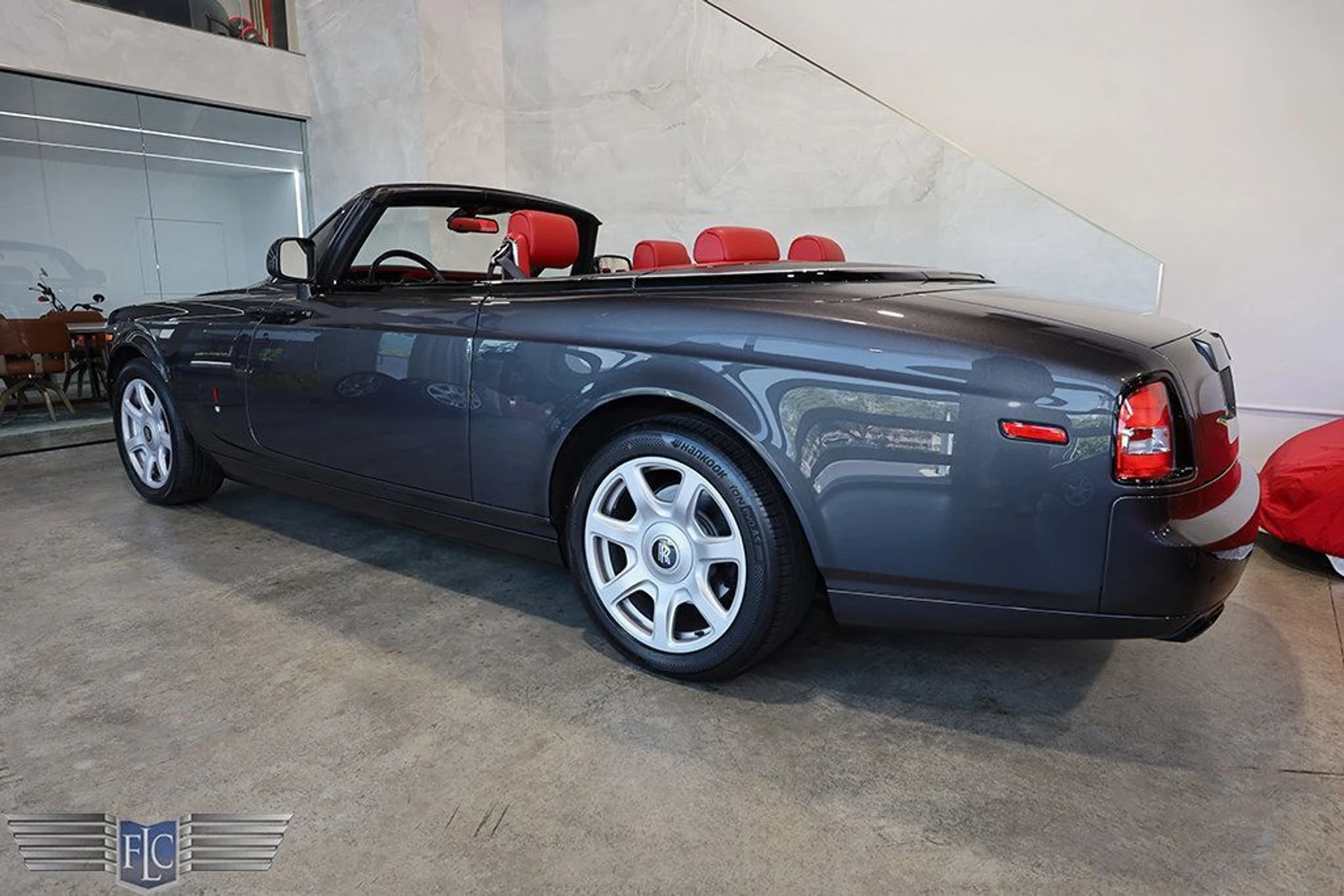 mph049_3947310077_used_2017_rolls_royce_phantom_drophead_coupe_9689_23040582_50_1024_501ce41758