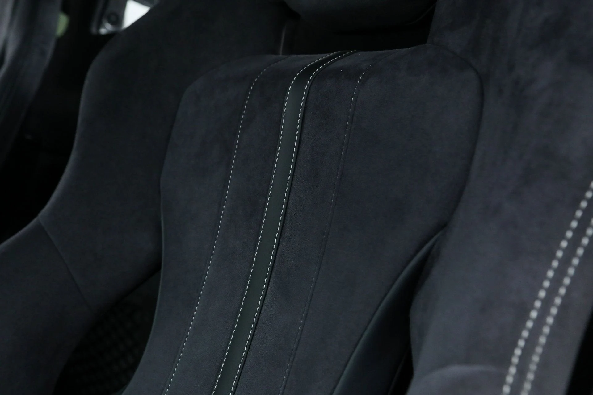 mph049_4031579009_586f077fe87d82d5590712a8a17837cc_52efe5a24c