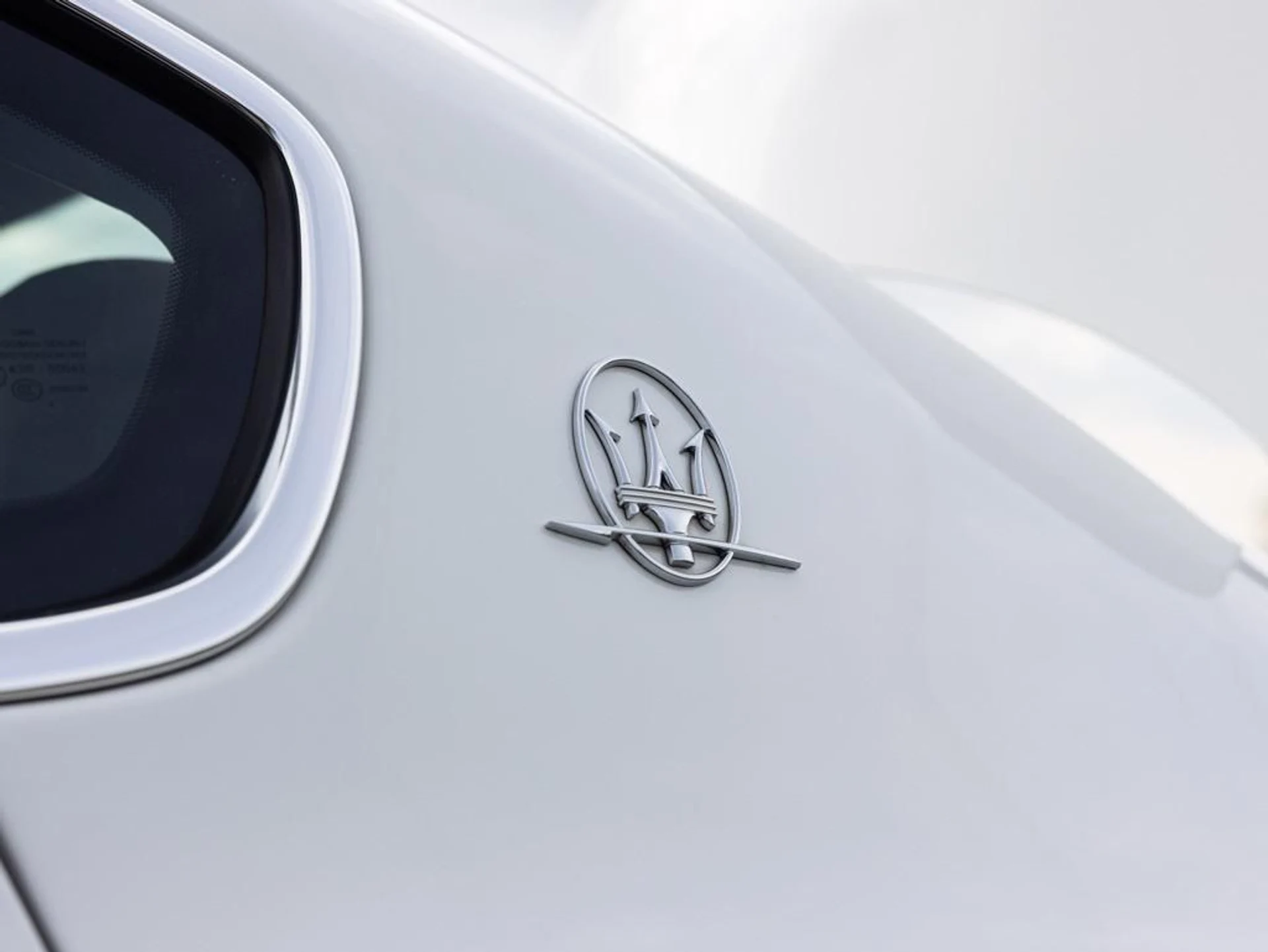 mph049_4061564695_471871649_690f6381b64509d80d324681_997a69c512